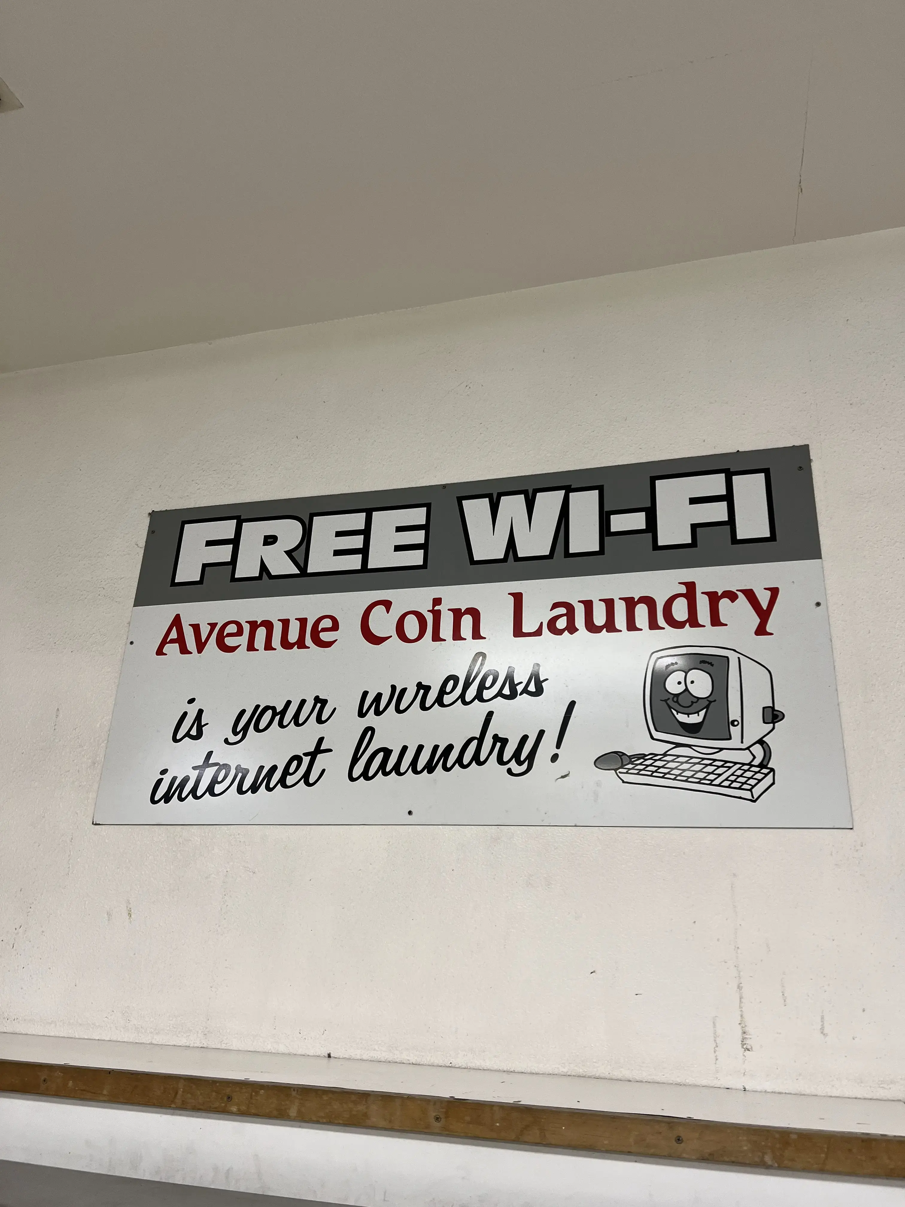 Avenue Coin Laundry thumbnail 13