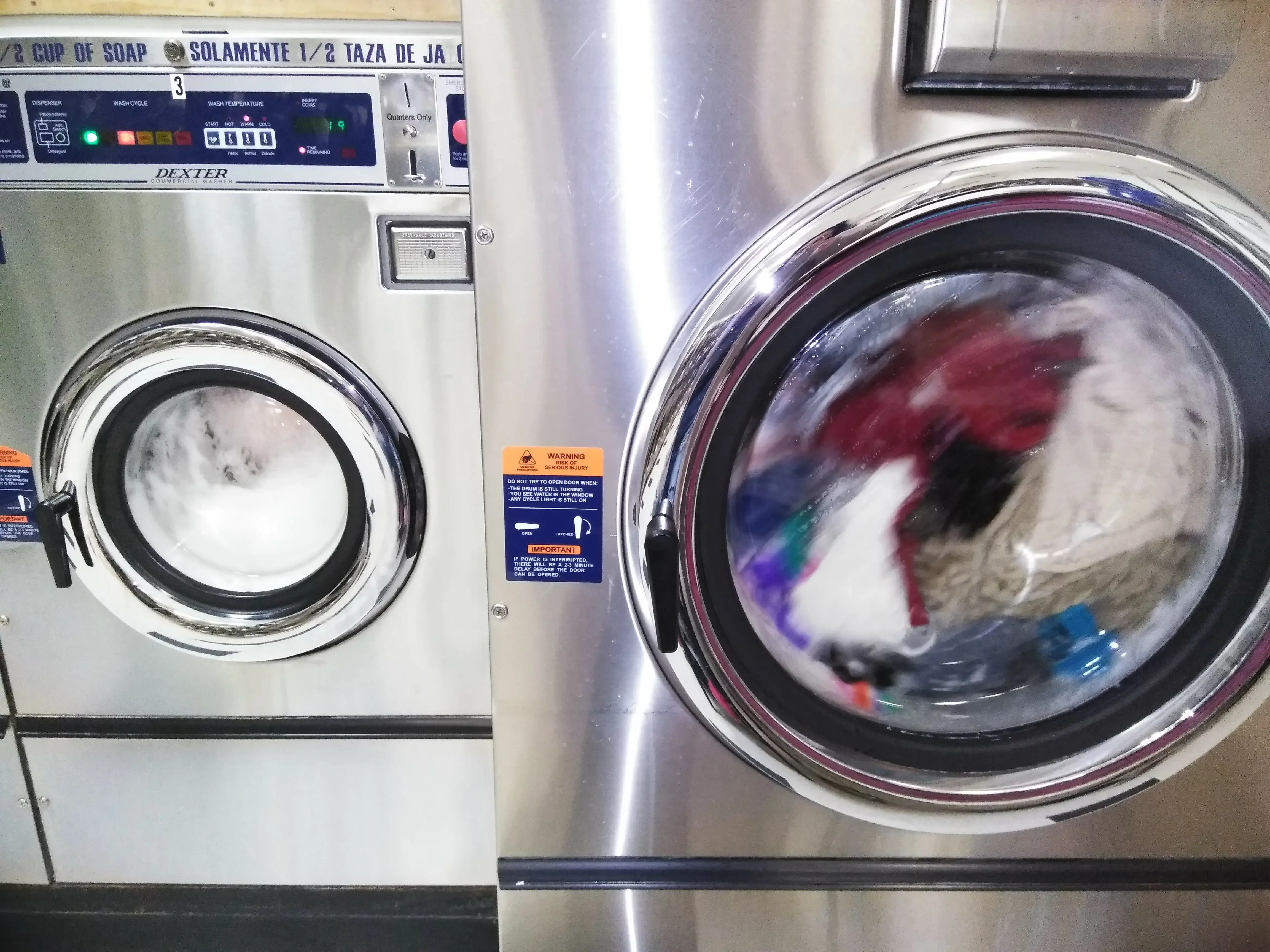 Avenue Coin Laundry thumbnail 11