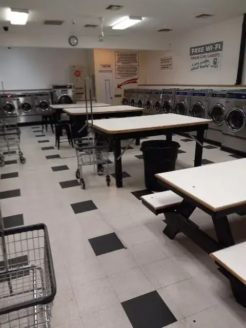 Avenue Coin Laundry - Image 20
