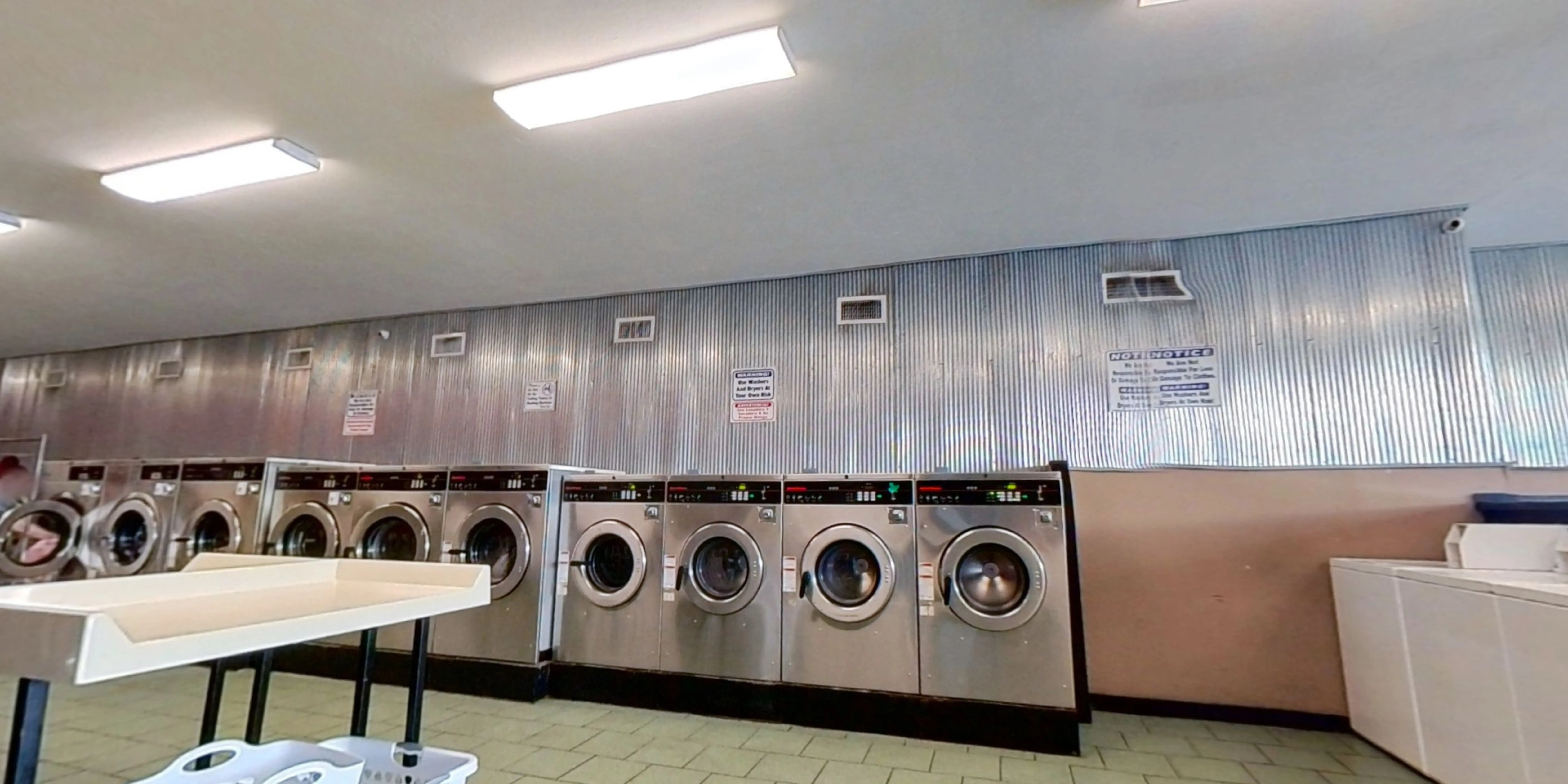 Azalea 24/7 Laundromat thumbnail 13
