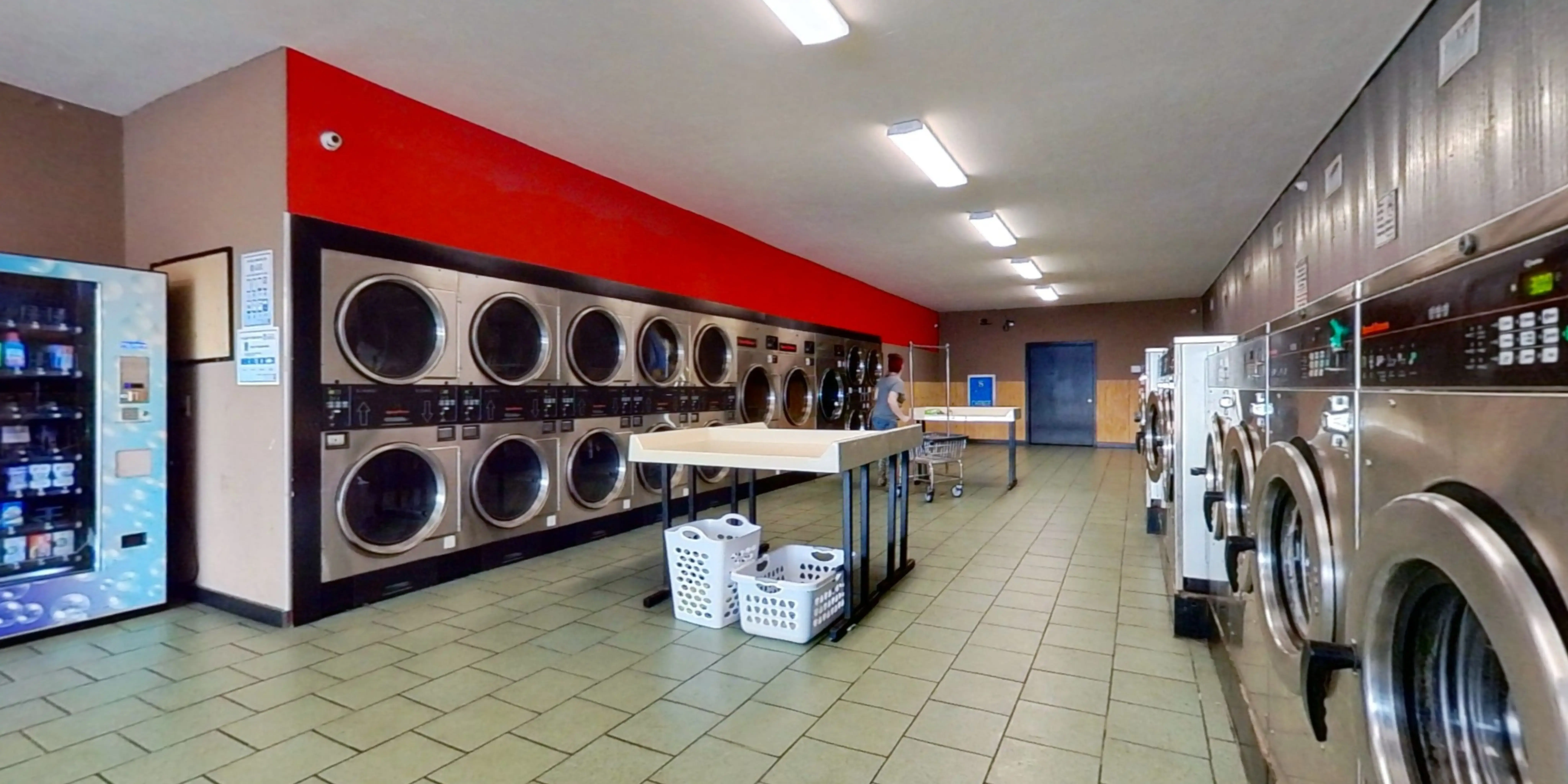 Azalea 24/7 Laundromat - Image 3