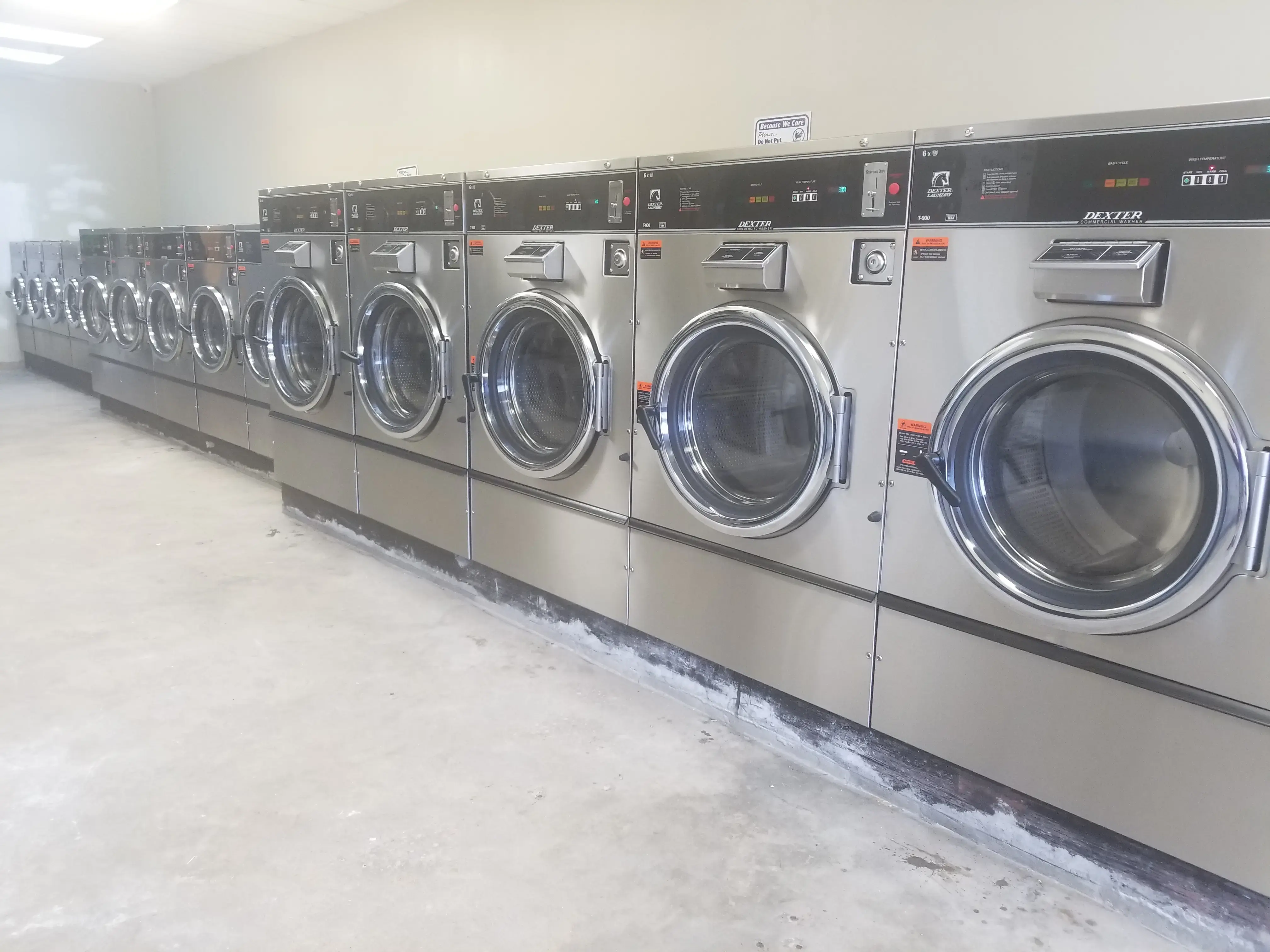Azalea 24/7 Laundromat thumbnail 19