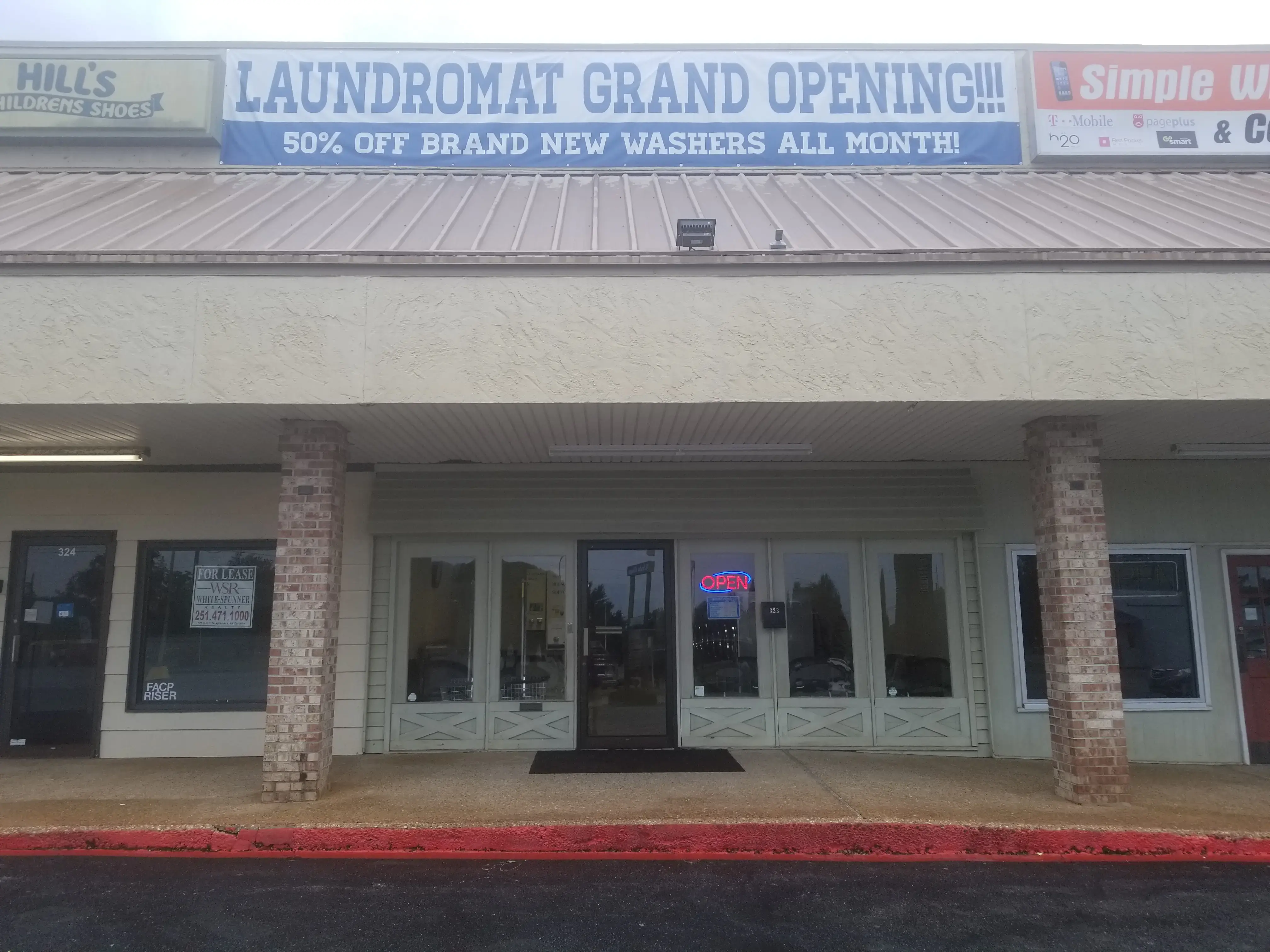 Azalea 24/7 Laundromat - Image 5