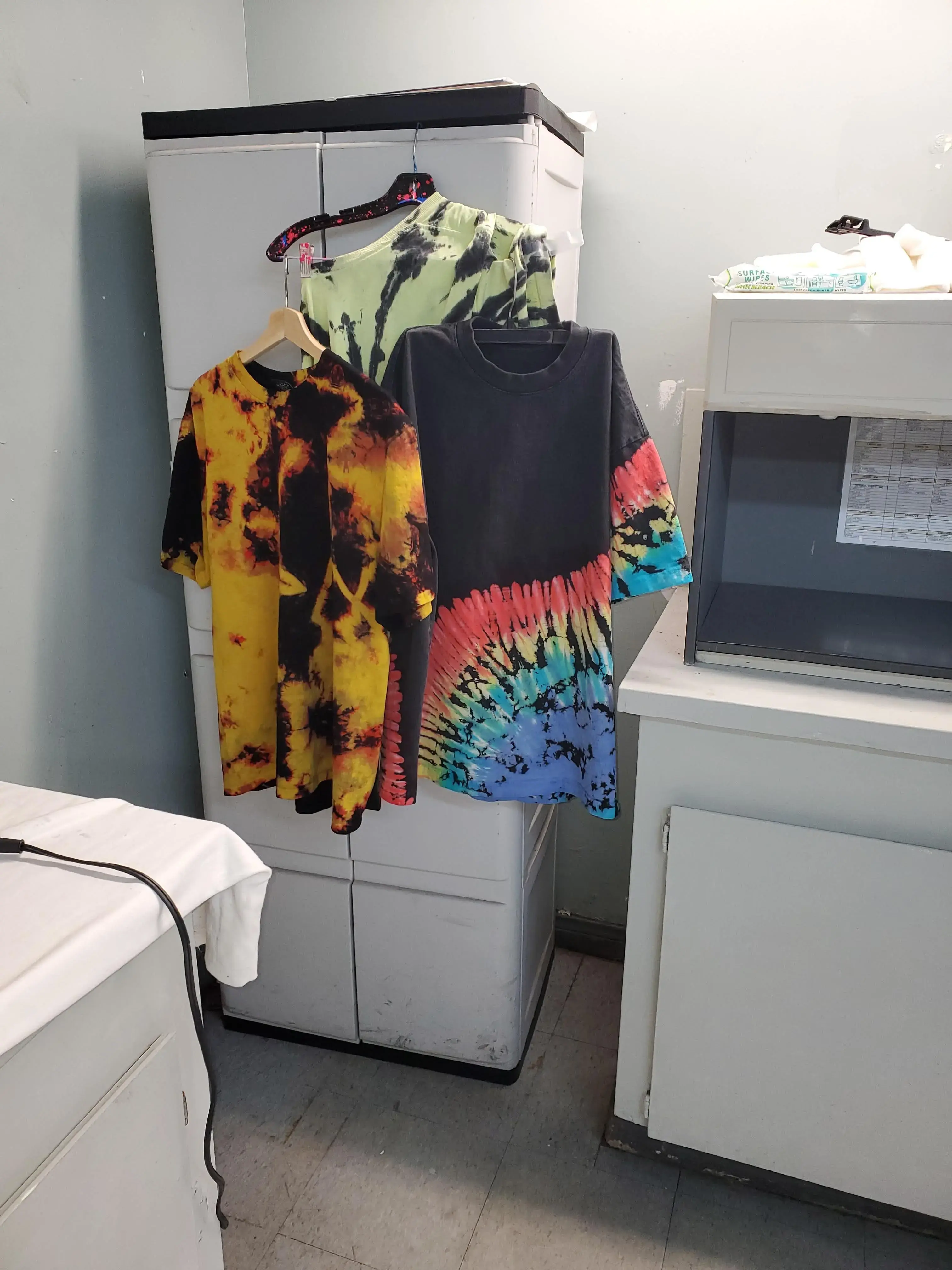 Azteca Dye & Laundry thumbnail 3