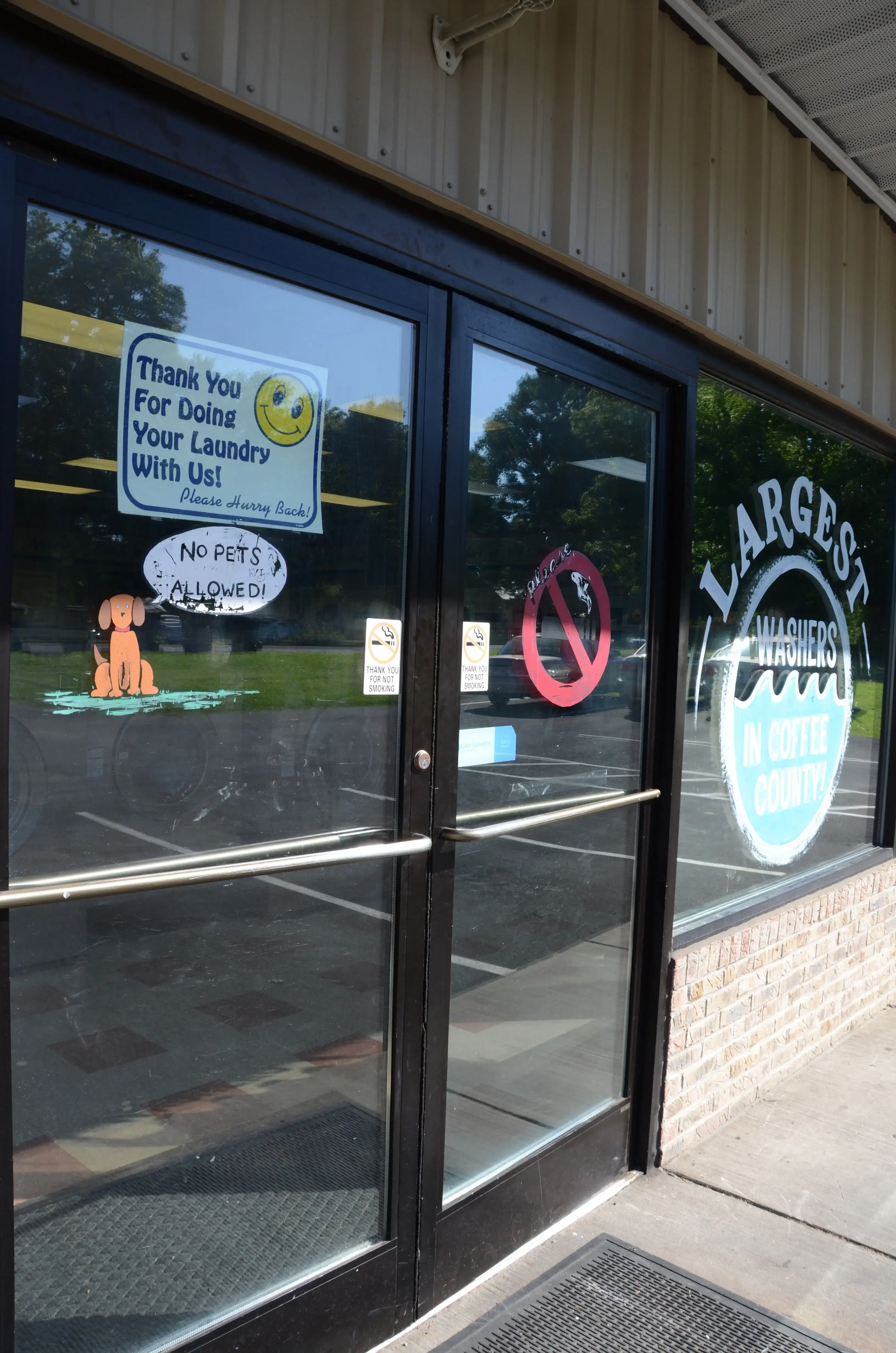 B & C Coin Laundry - Tullahoma 1 West thumbnail 5