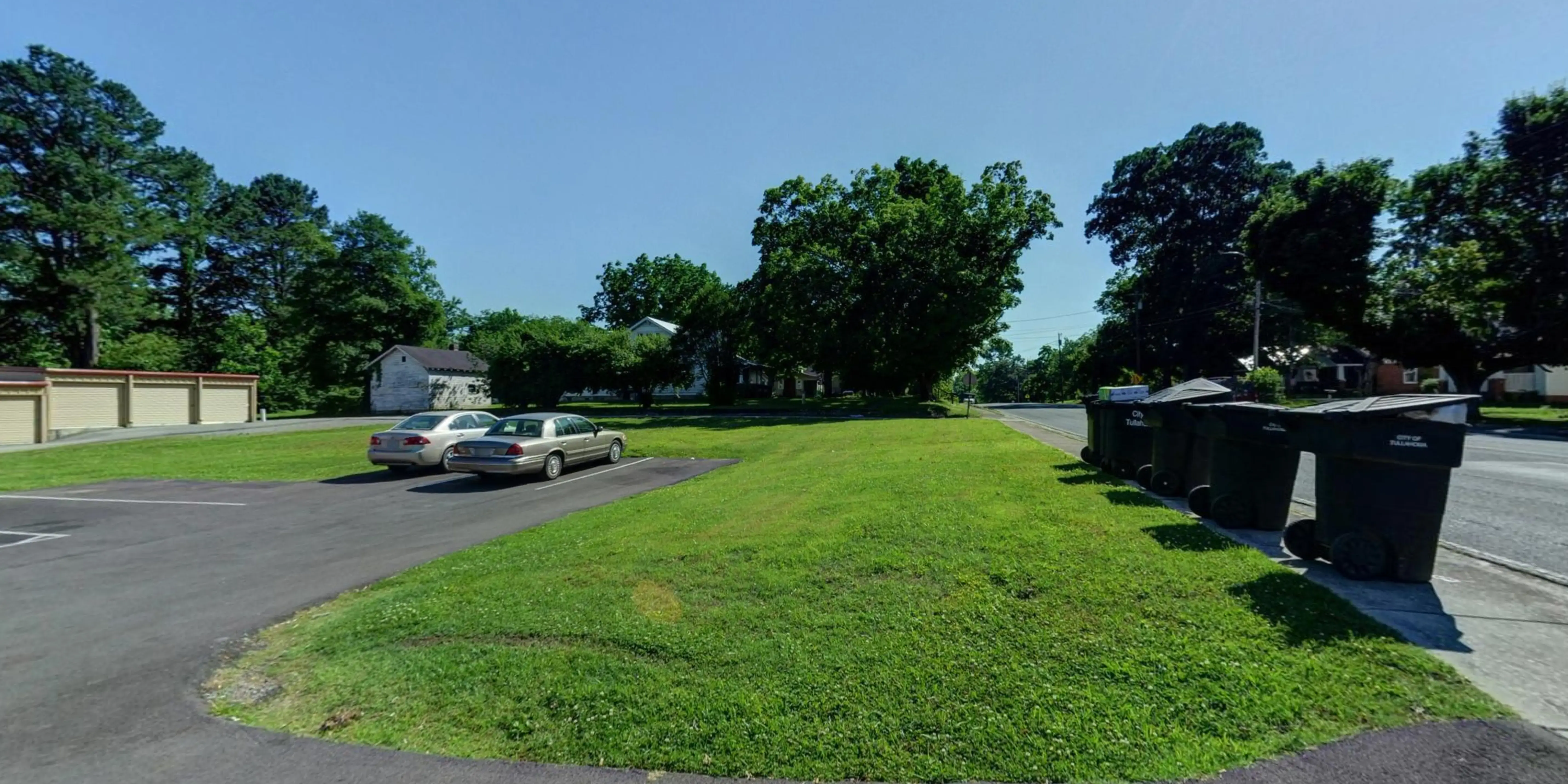 B & C Coin Laundry - Tullahoma 1 West thumbnail 9