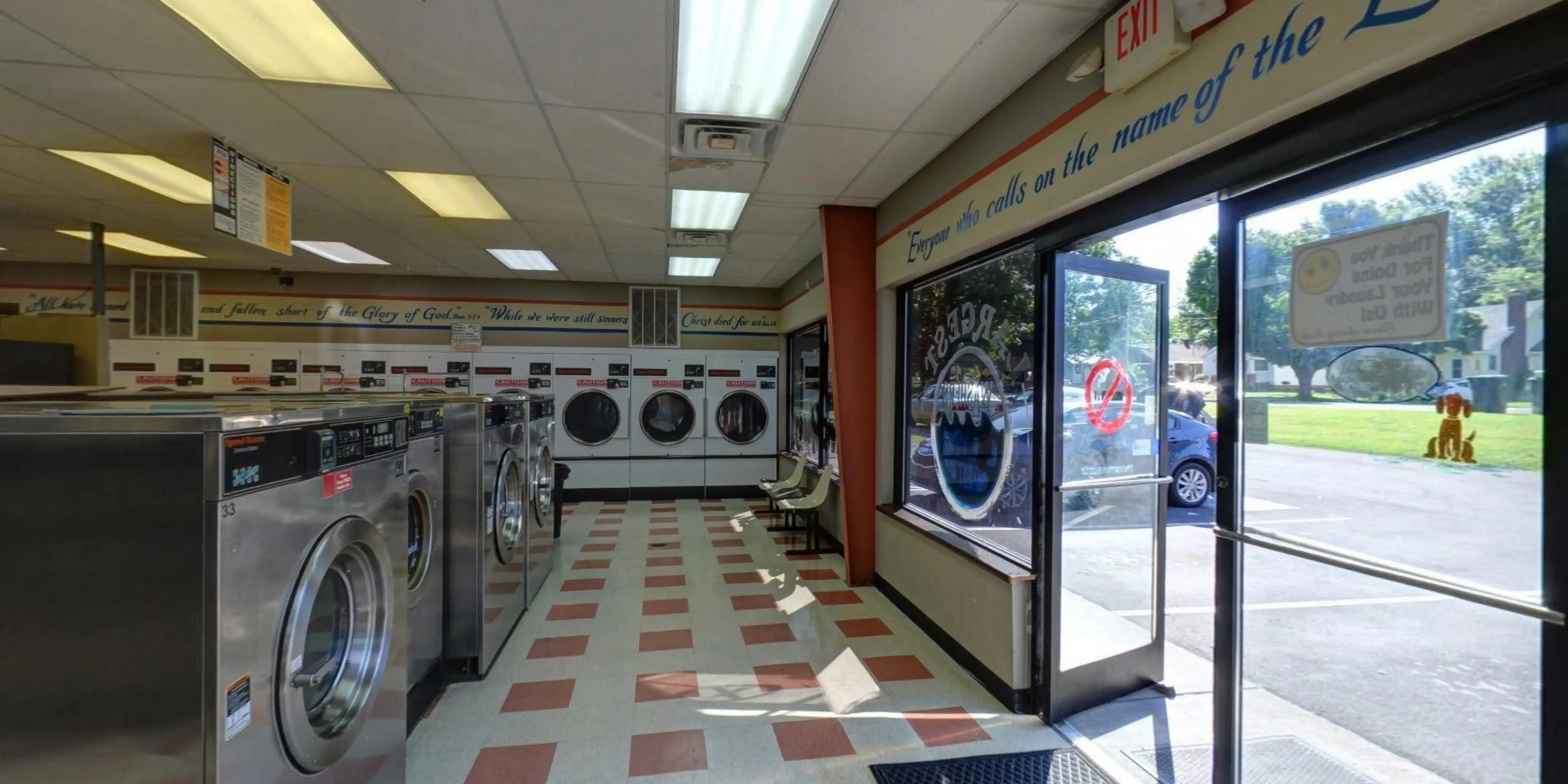 B & C Coin Laundry - Tullahoma 1 West thumbnail 13