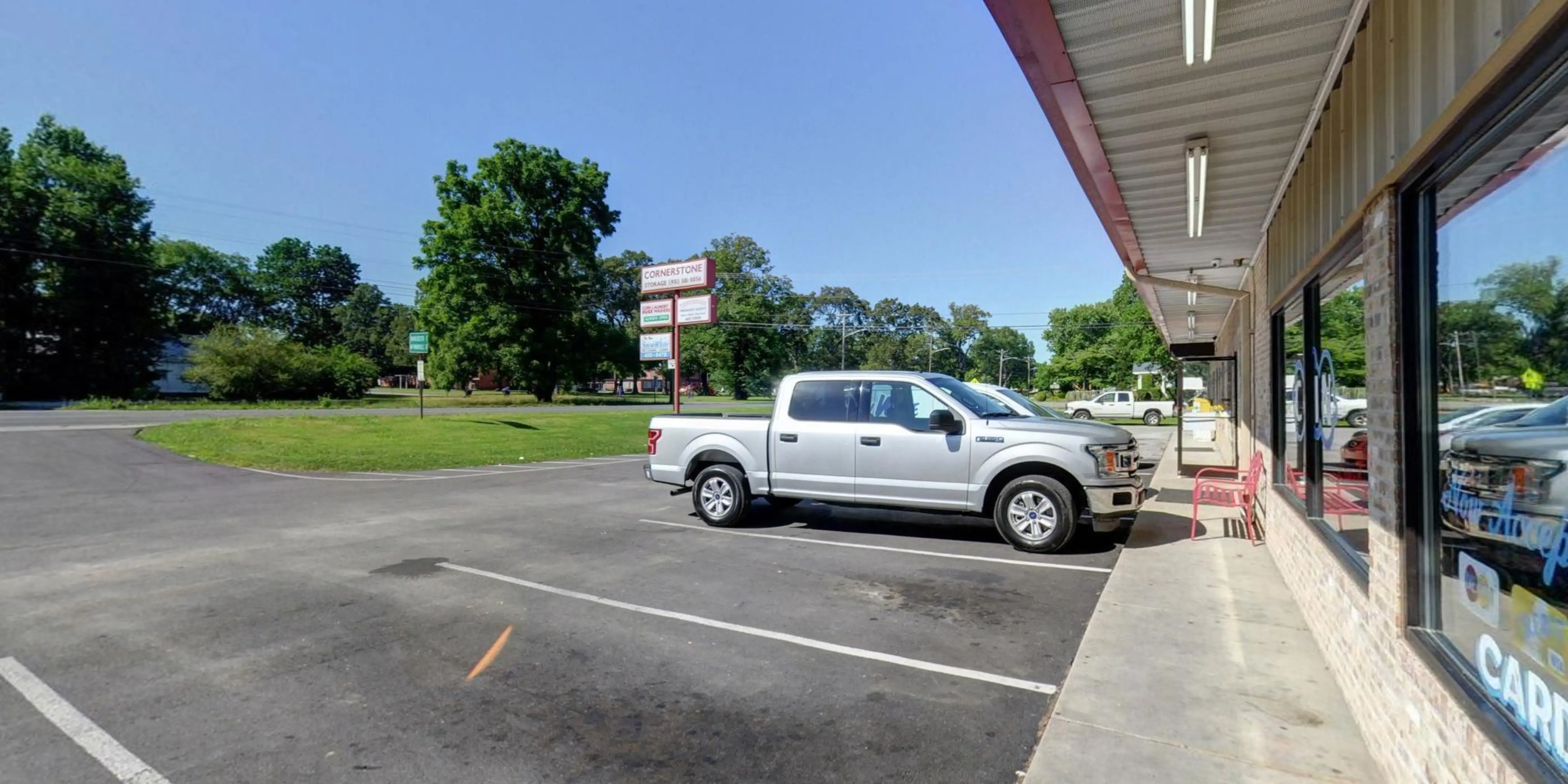 B & C Coin Laundry - Tullahoma 1 West - Image 11