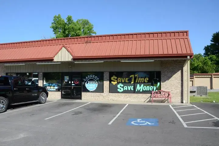 B & C Coin Laundry - Tullahoma 1 West thumbnail 1