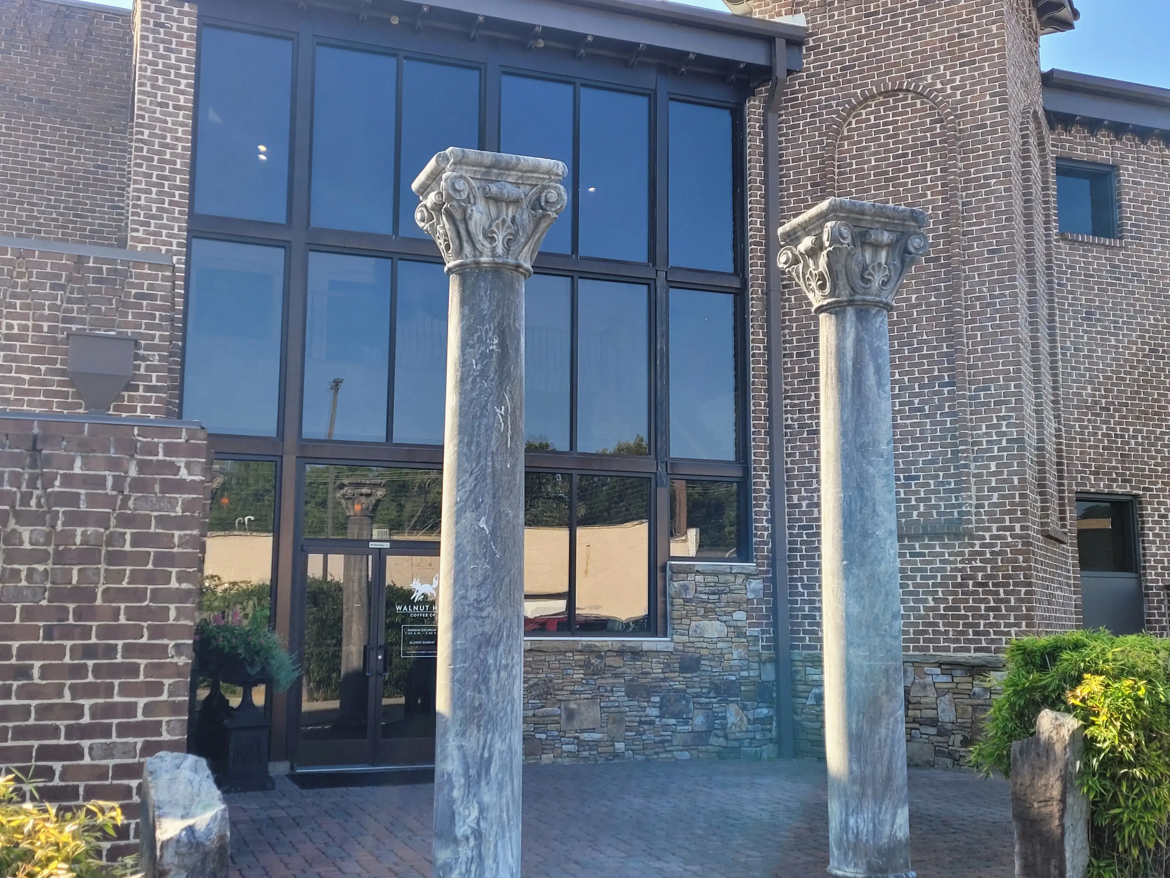 B & C Coin Laundry - Winchester - Image 7