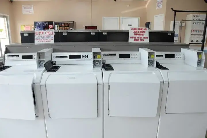 B & C Coin Laundry - Winchester thumbnail 4