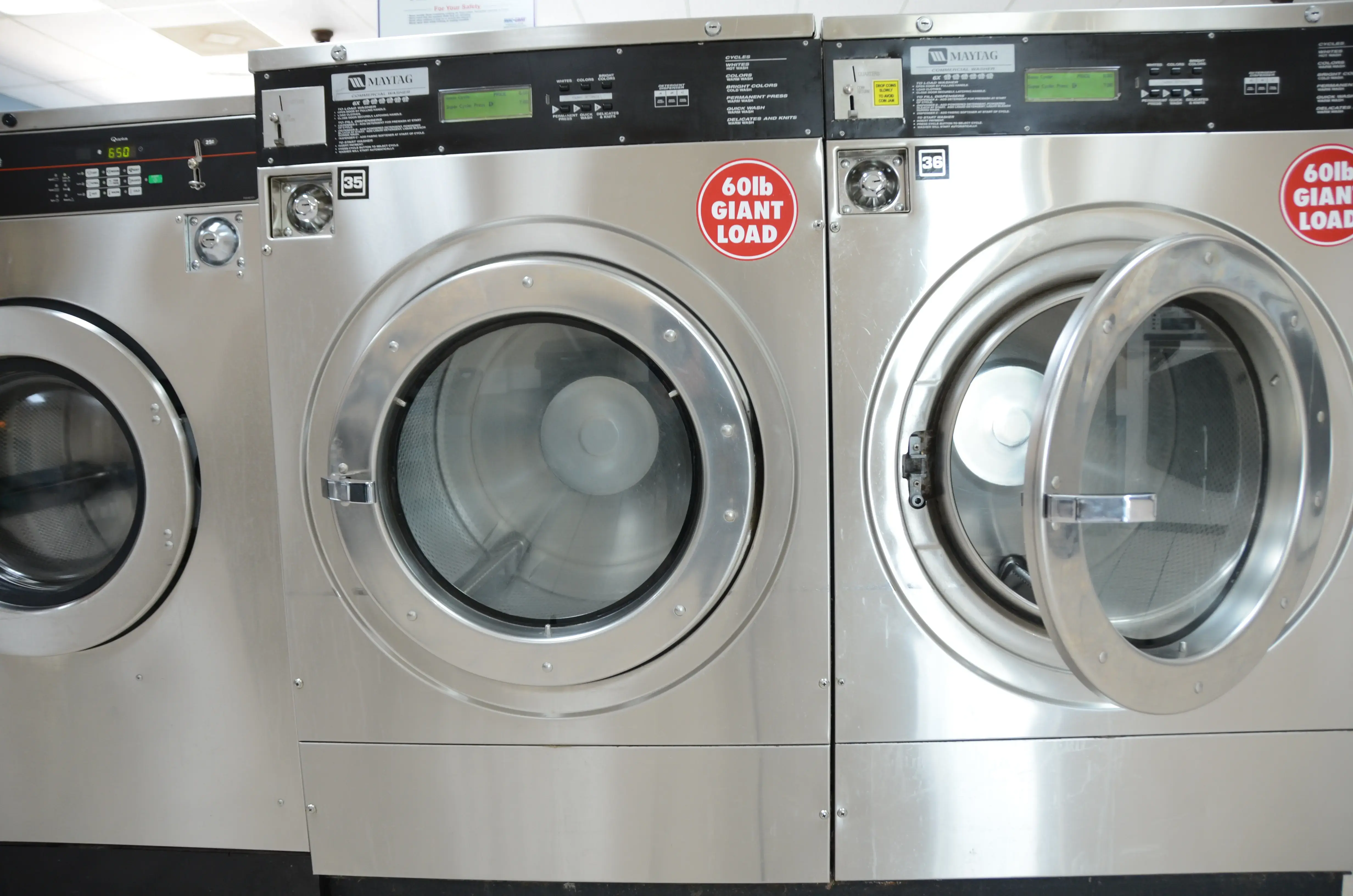 B & C Coin Laundry - Winchester - Image 8