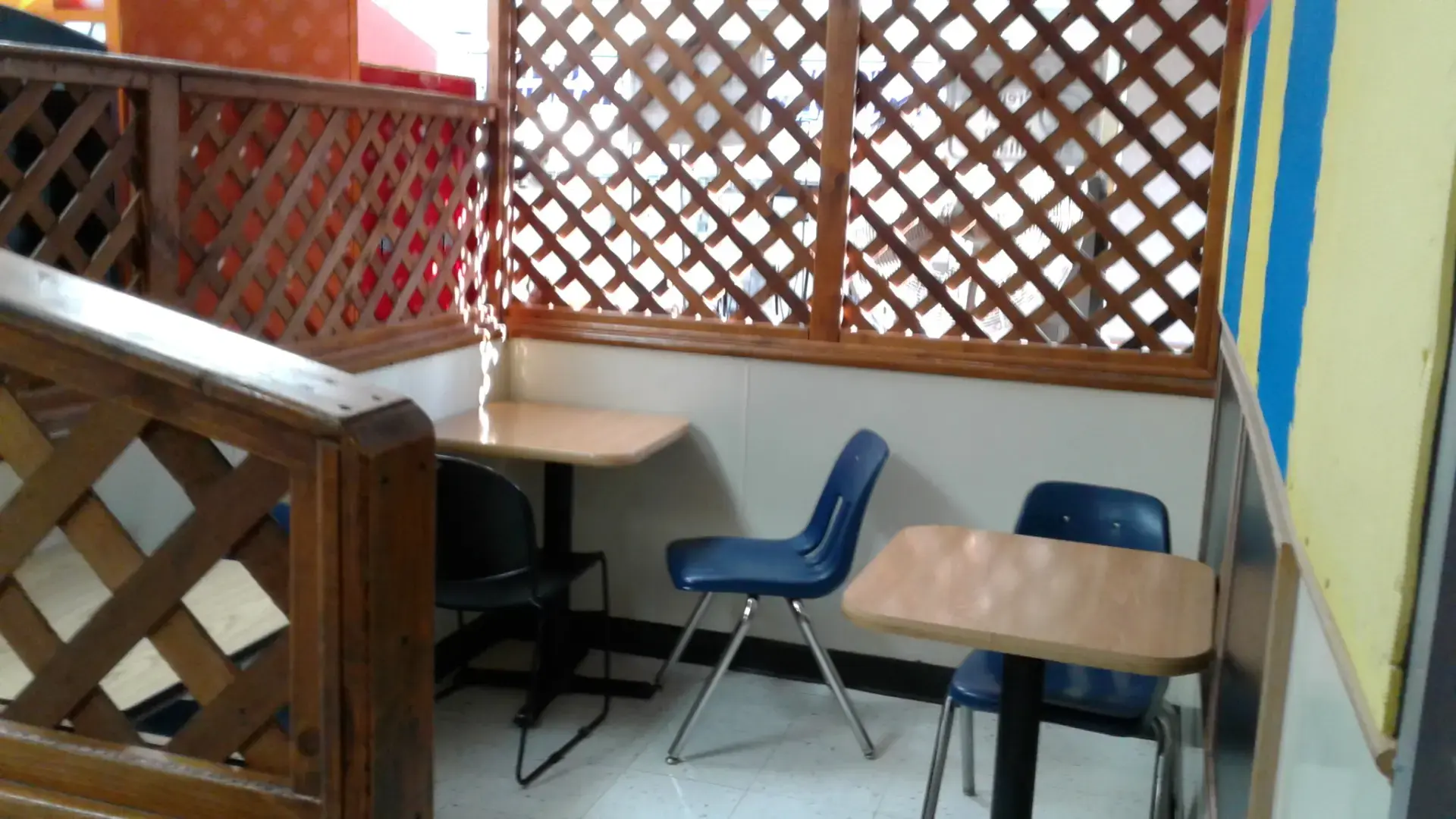 B-Clean Coin Laundromat - Image 10