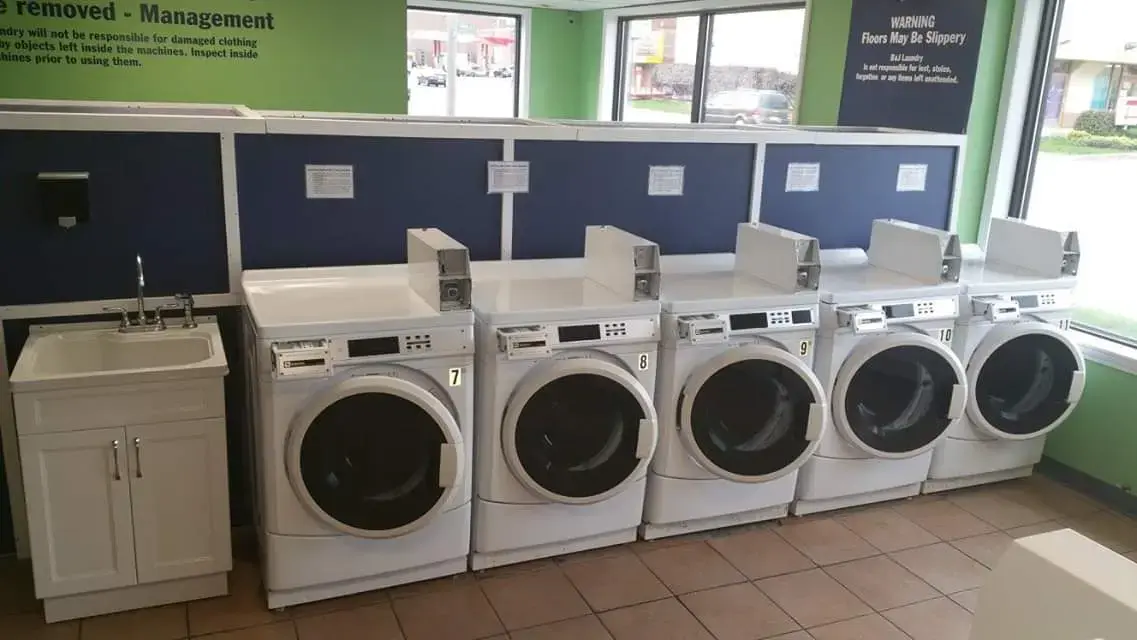 B & J Laundry thumbnail 10