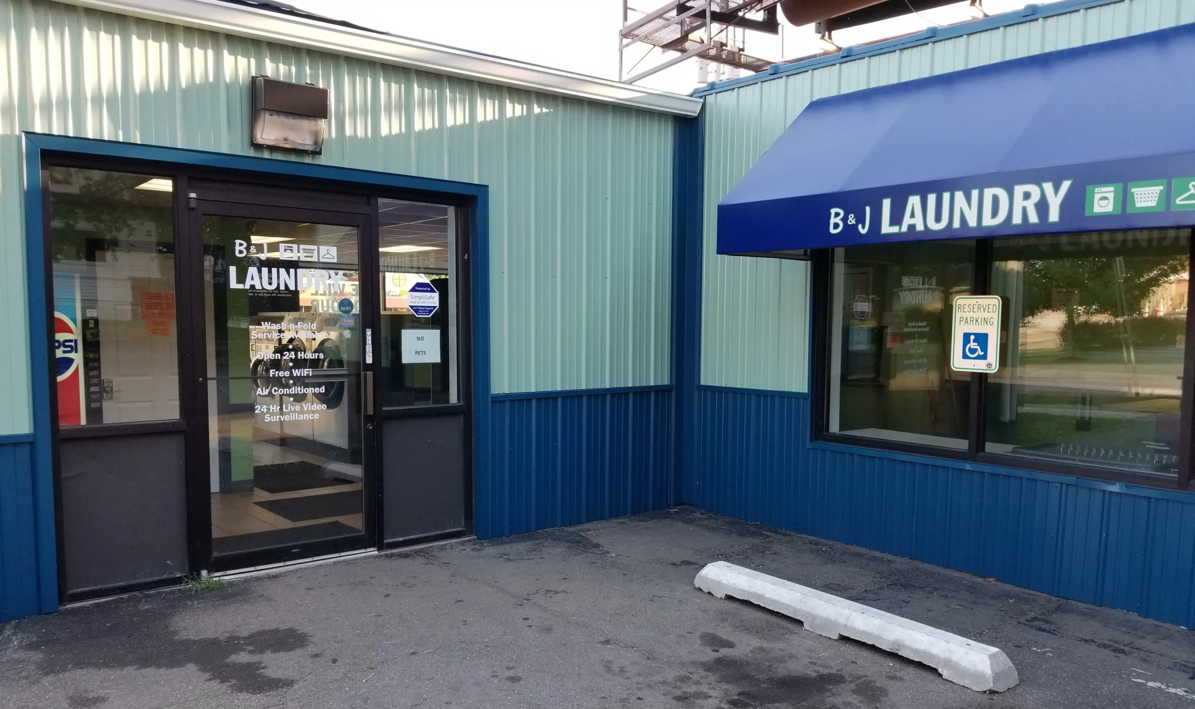 B & J Laundry - Image 2