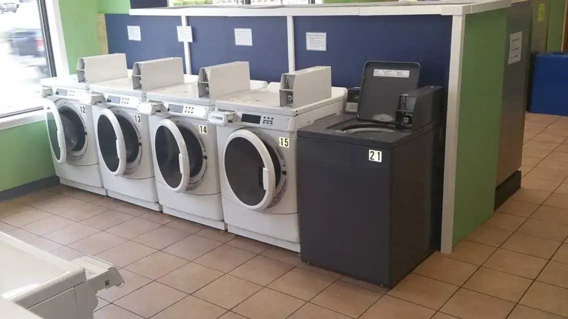 B & J Laundry thumbnail 9