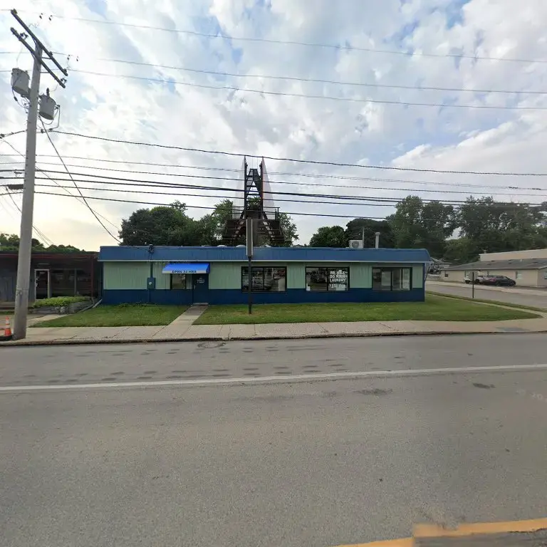 B & J Laundry - Image 11