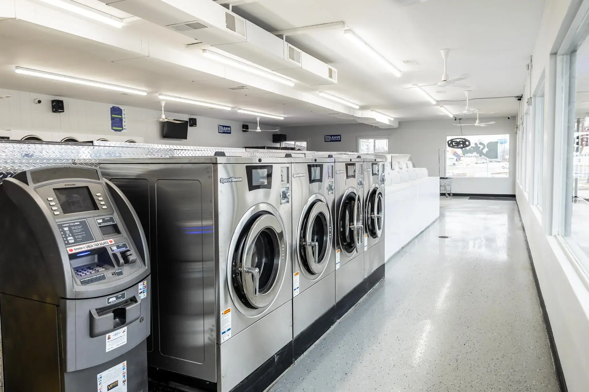 B Street Laundromat thumbnail 16