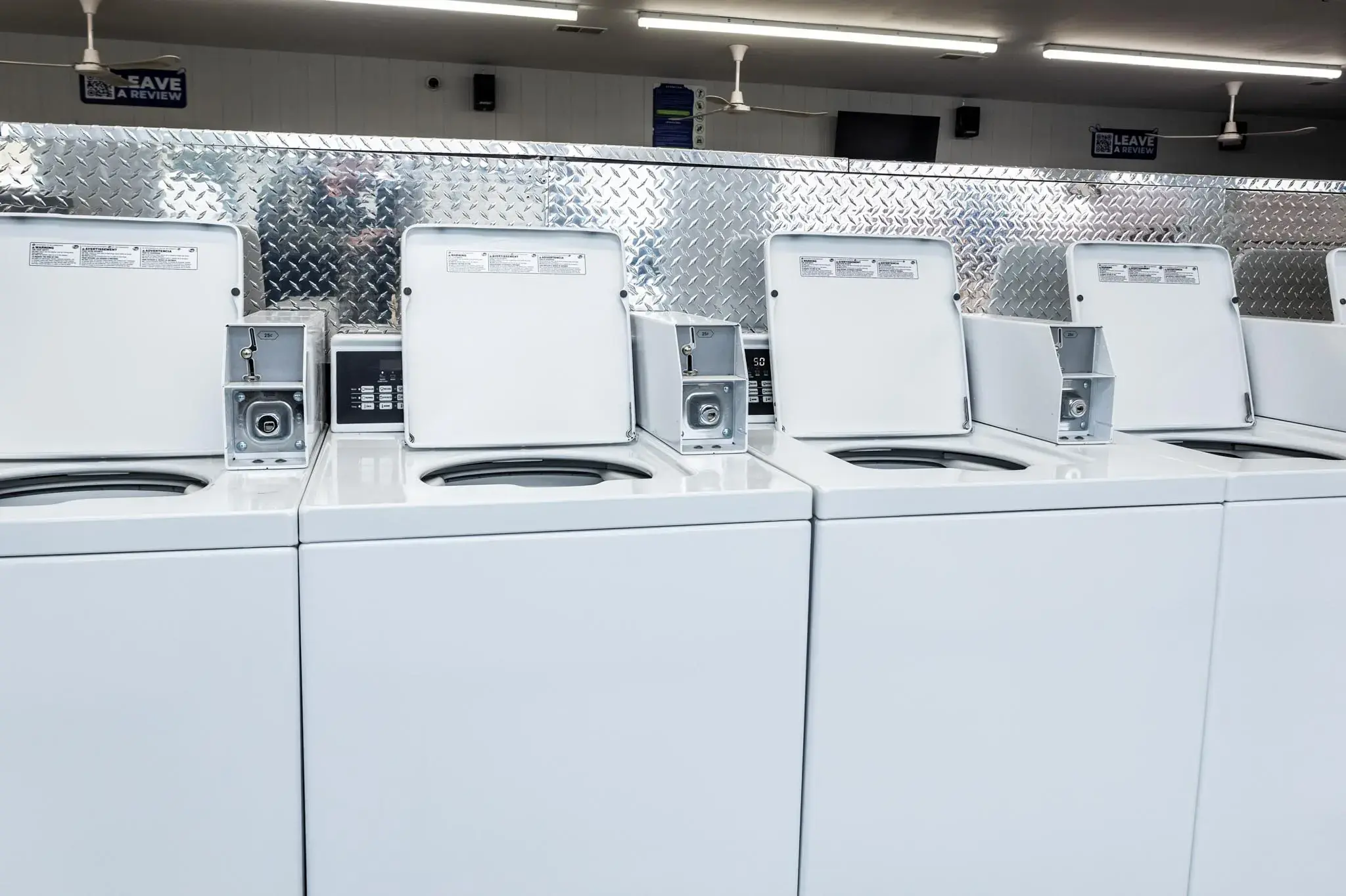 B Street Laundromat thumbnail 9