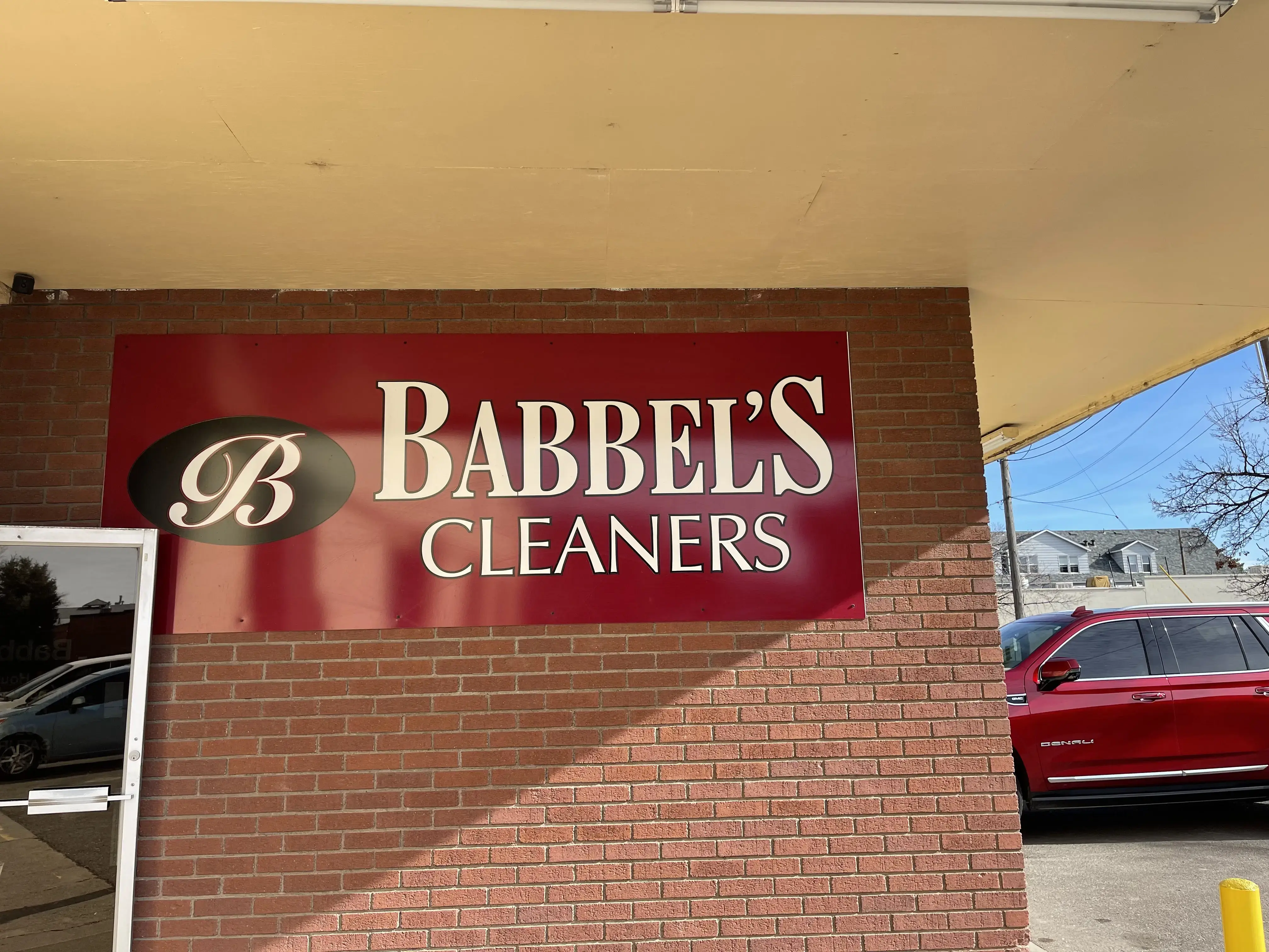 Babbel's Cleaners & Alterations thumbnail 7