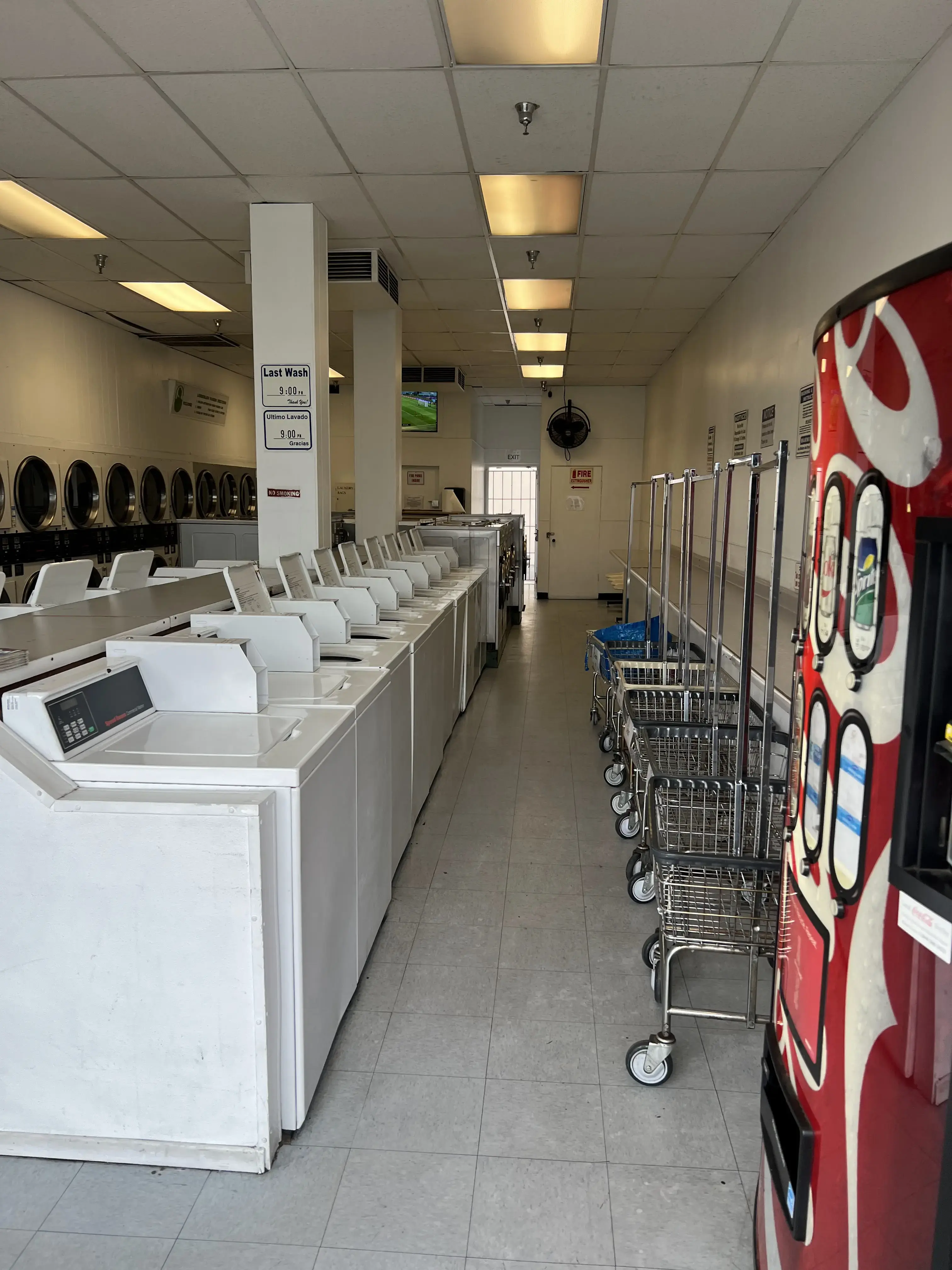 Badillo Launderland-Covina - Image 11