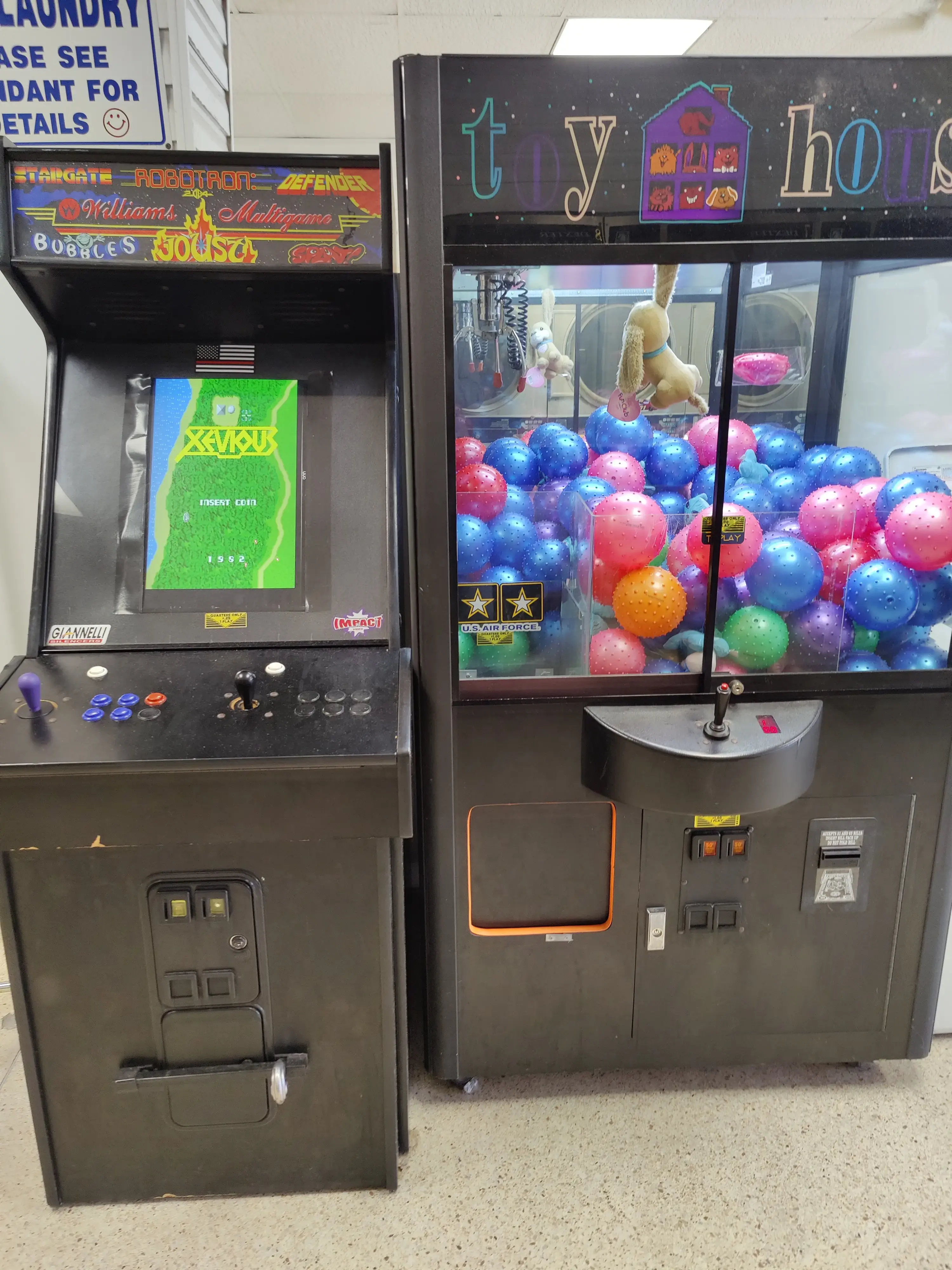 Bahia Vista Laundromat thumbnail 16