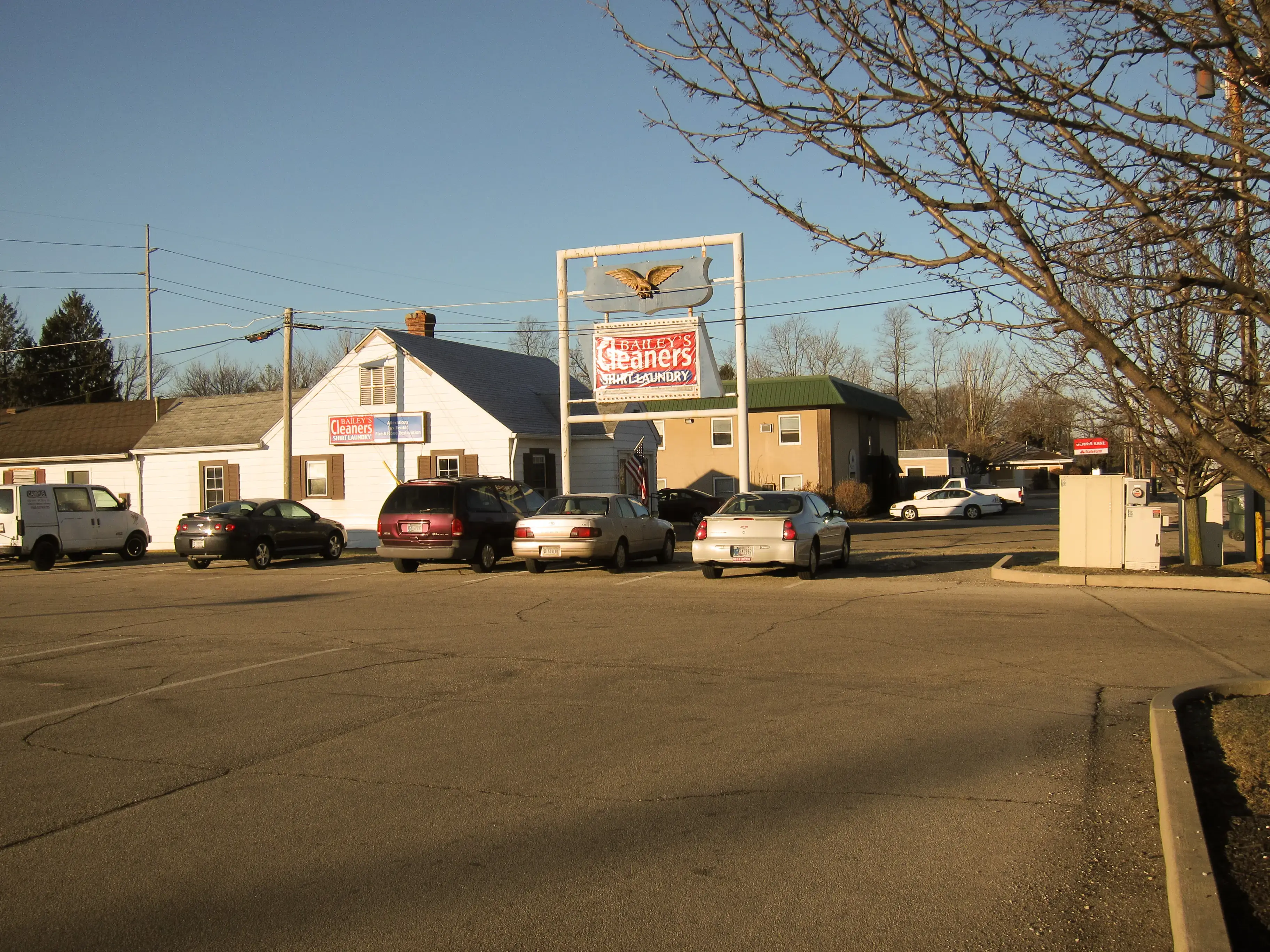 Bailey Cleaners by Fox - Image 3