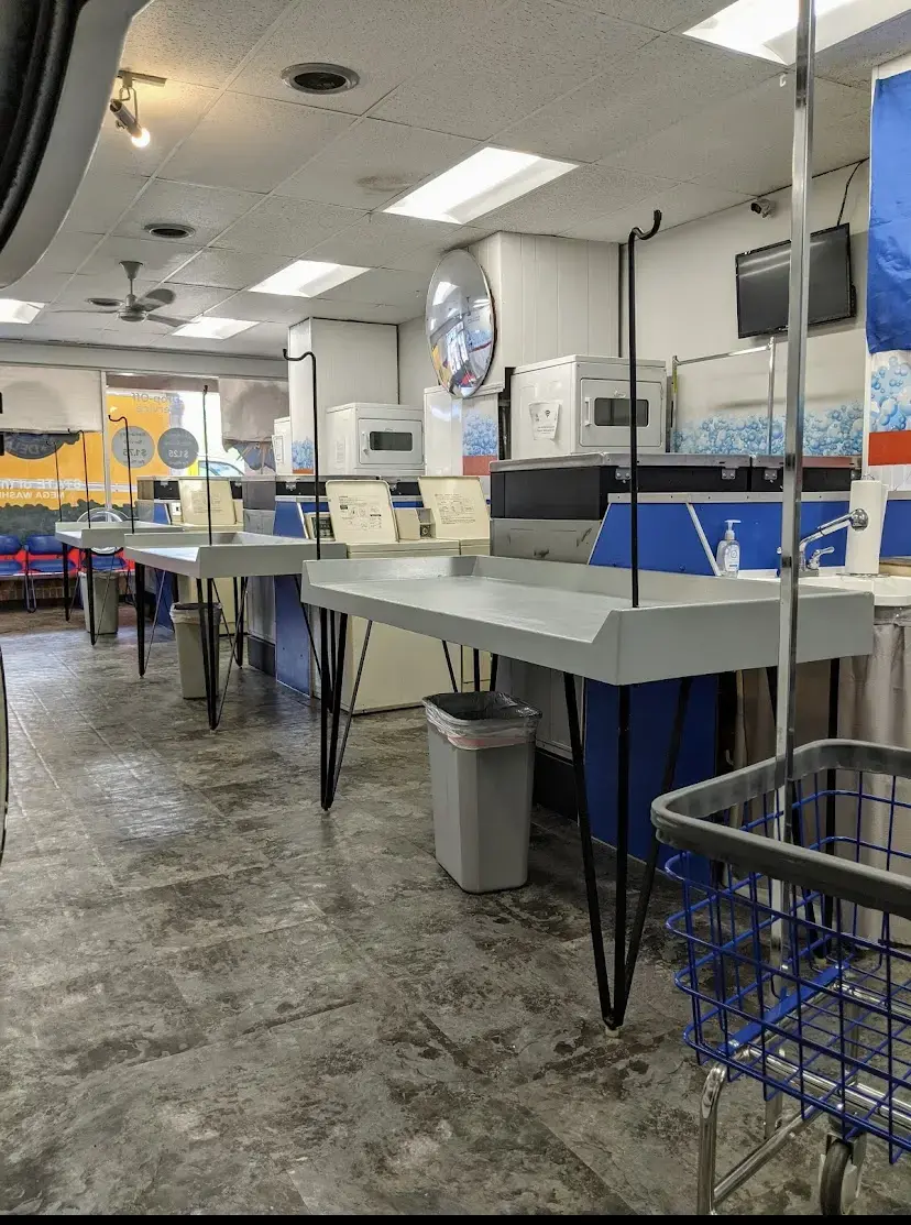 Bailey Rd. Laundry - Image 3