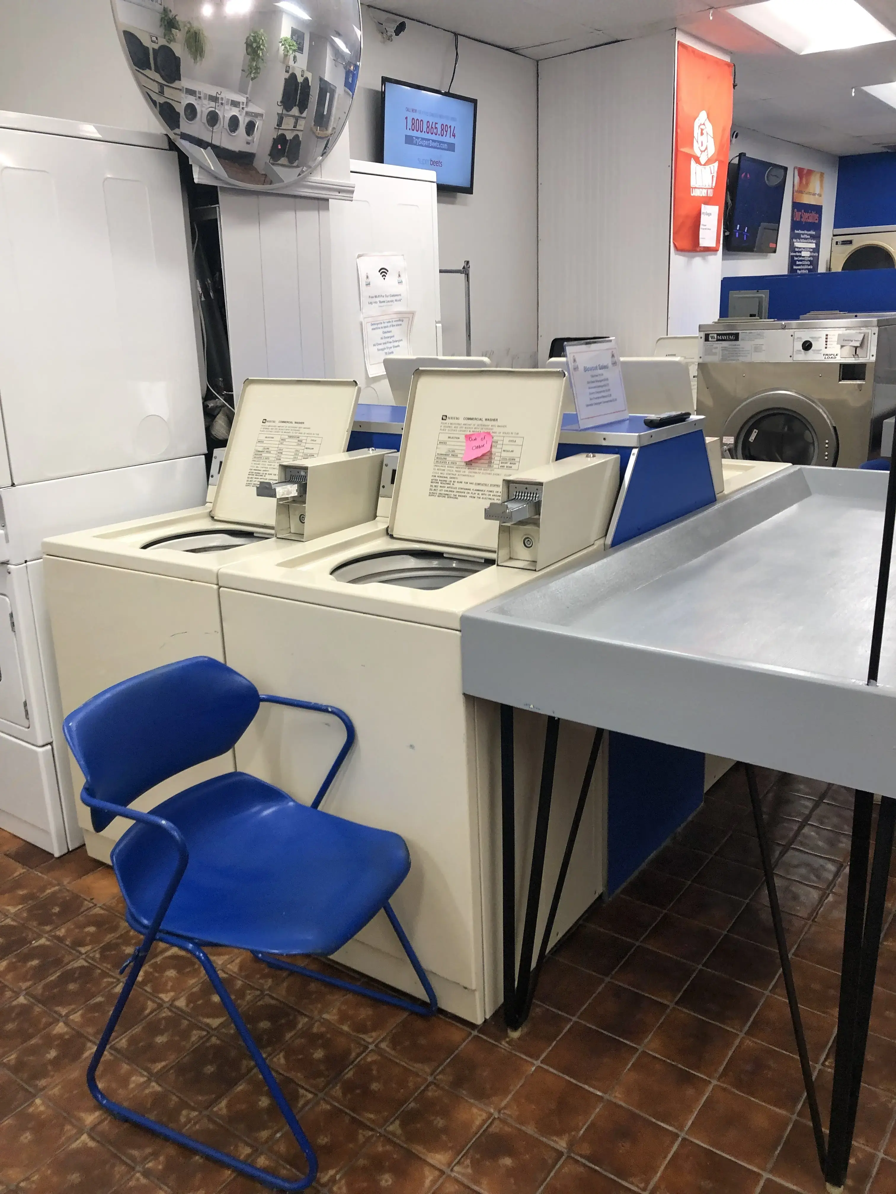 Bailey Rd. Laundry thumbnail 14