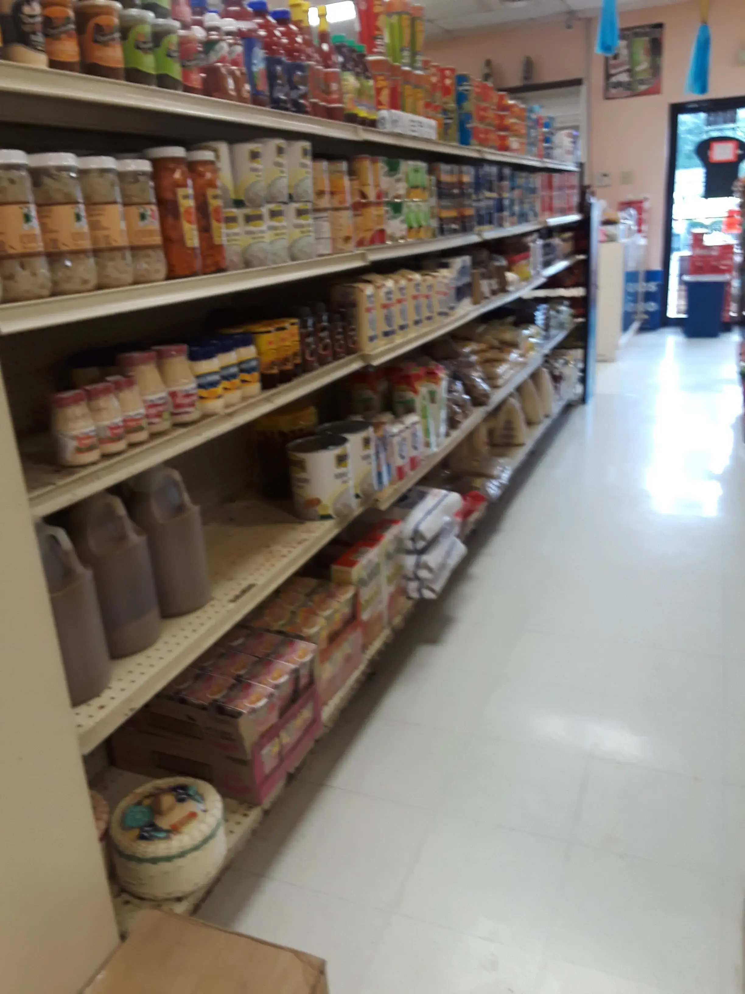 Baker Washateria - Image 13