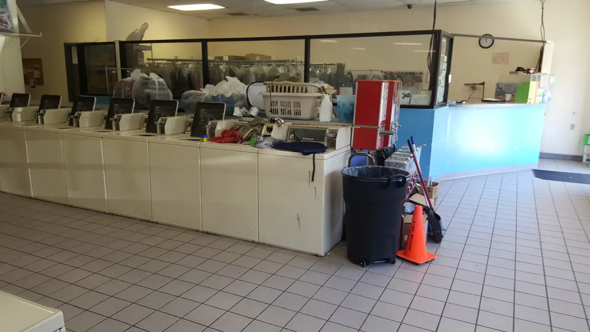 Baker Washateria thumbnail 7