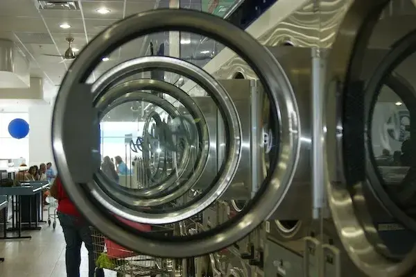 Bakers Centre Laundry - Image 10