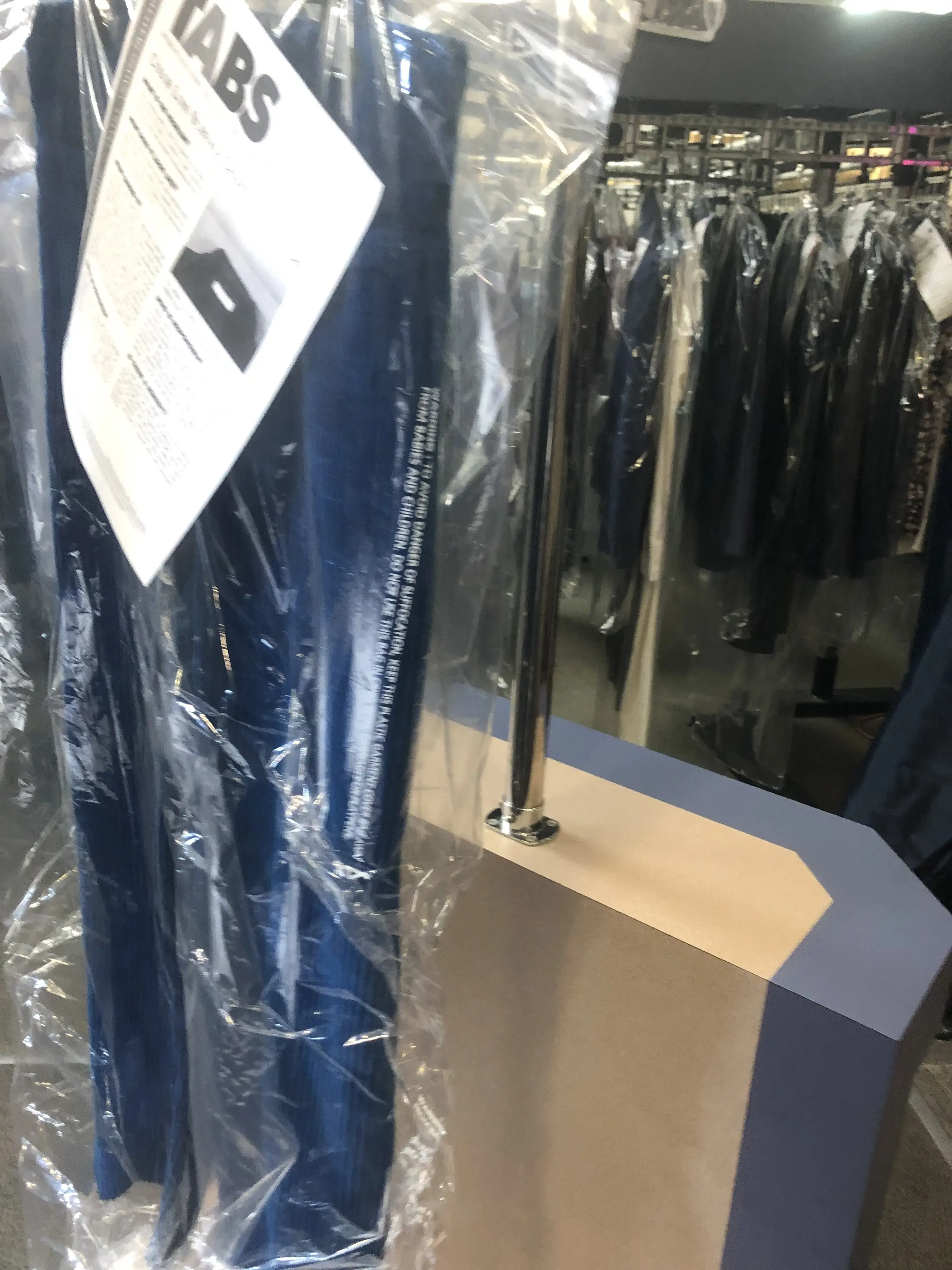 Bakker's Fine Drycleaning thumbnail 6