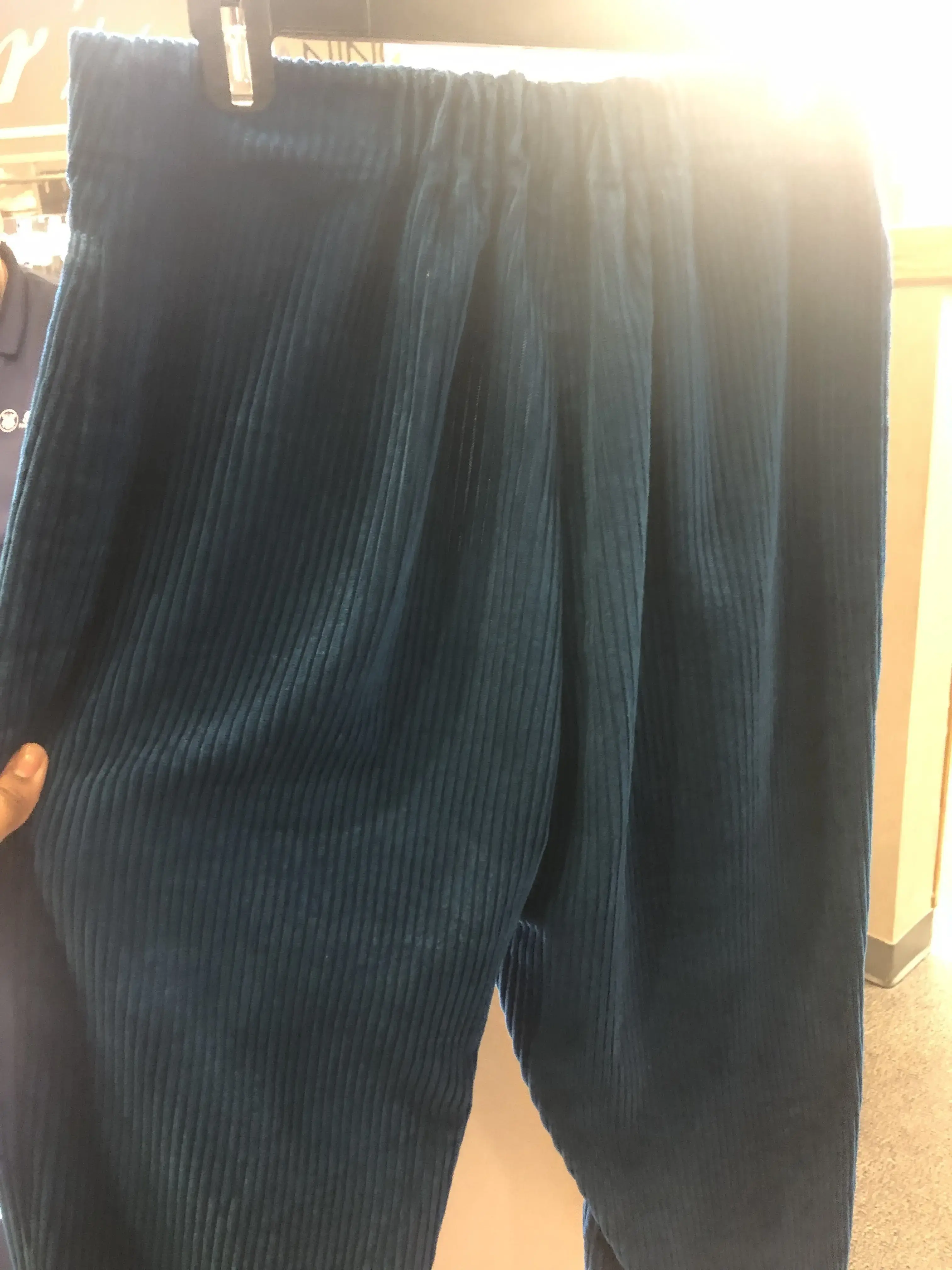 Bakker's Fine Drycleaning - Image 1