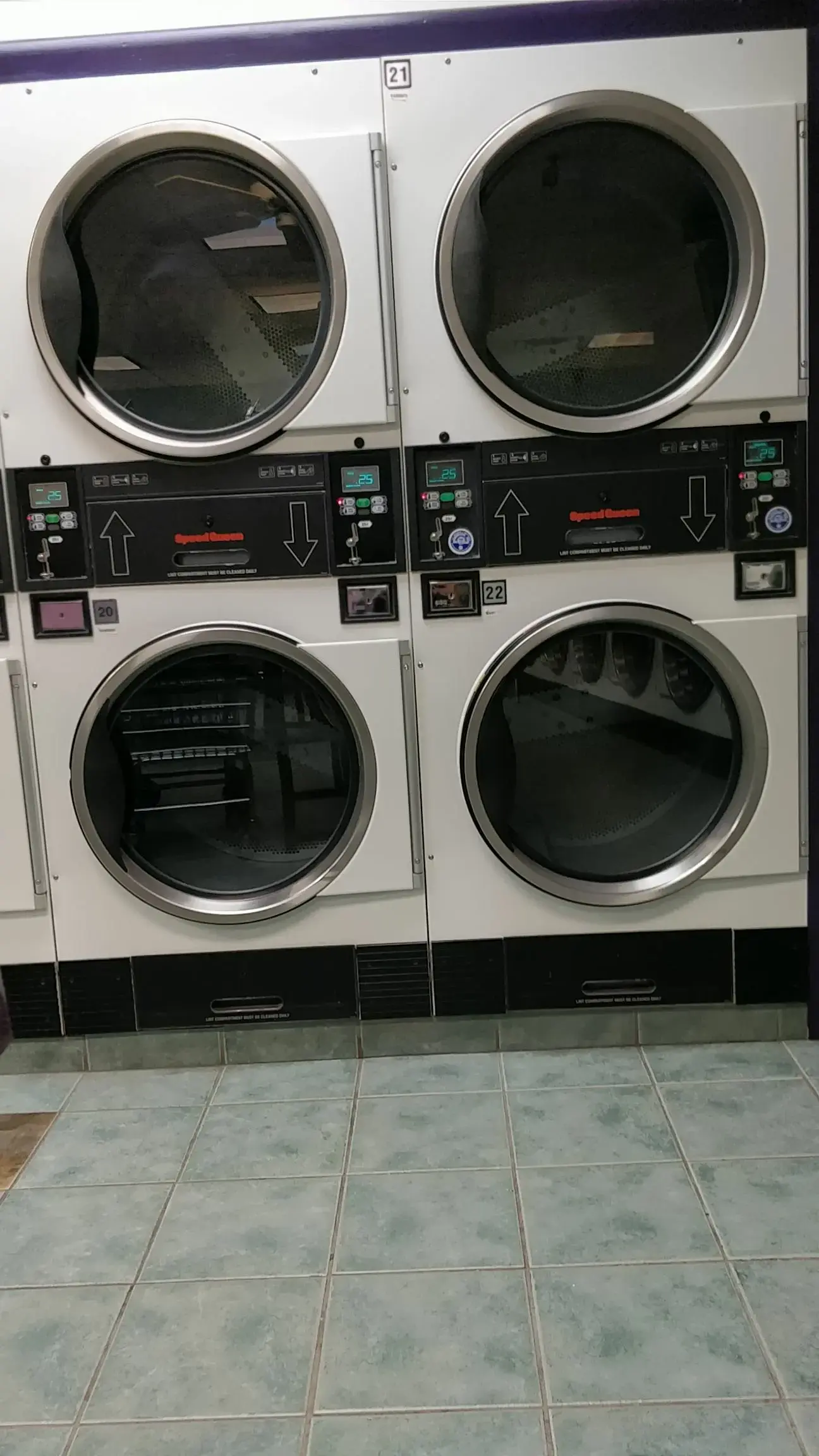 Baldwin Laundromat - Image 7