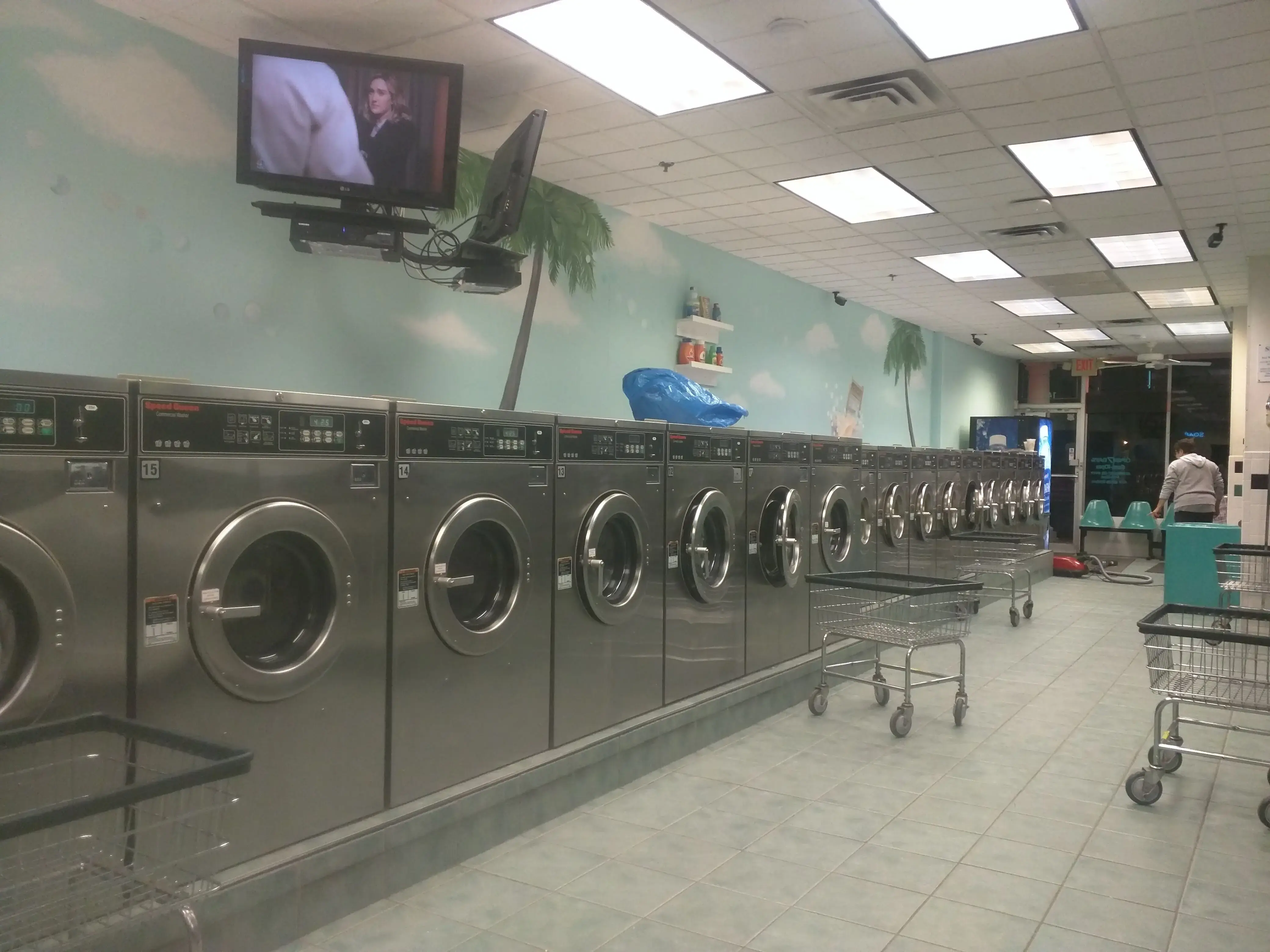 Baldwin Laundromat thumbnail 14