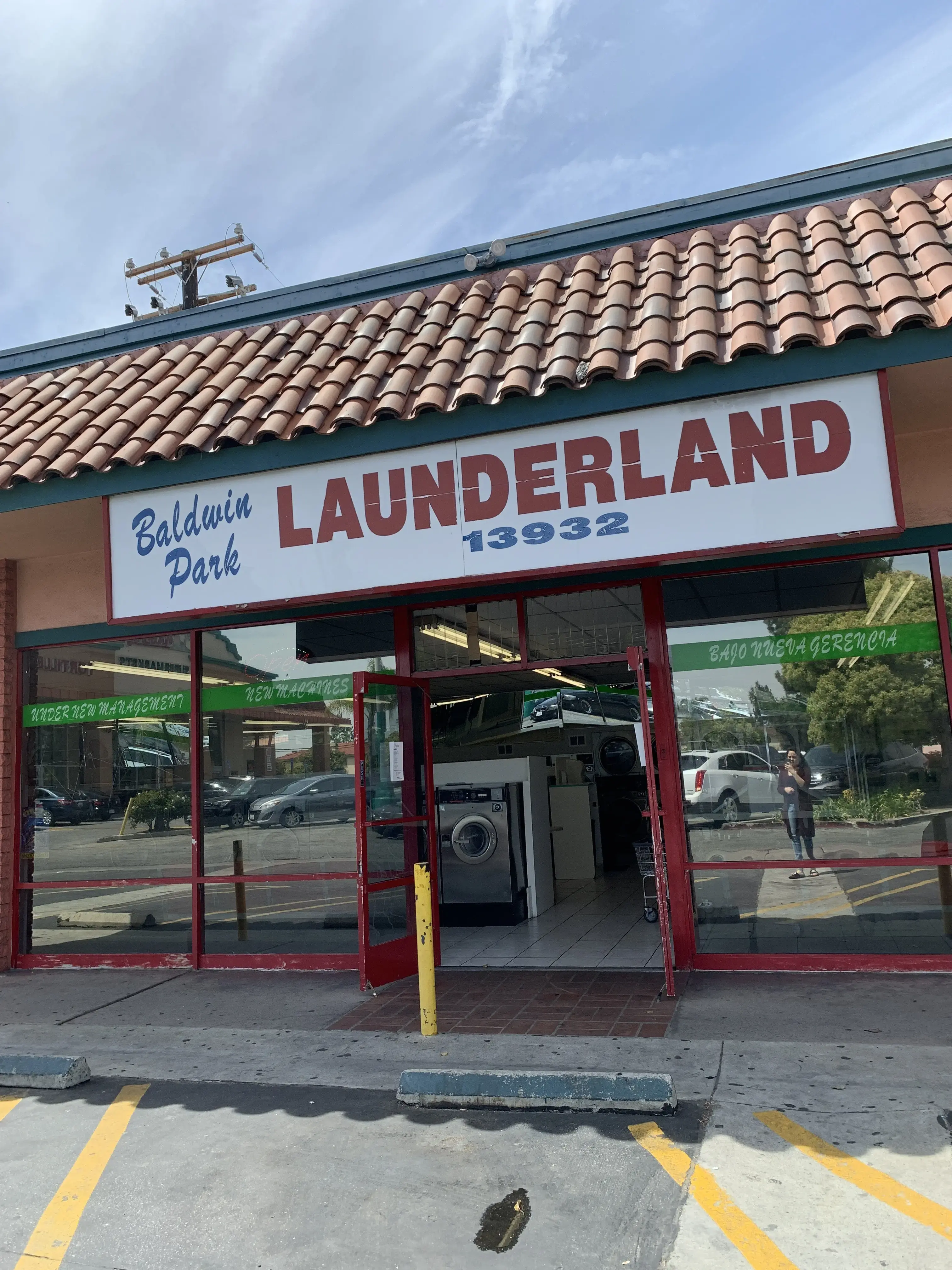 Baldwin Park Launderland thumbnail 6