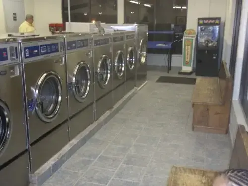 Ballou Park Laundry Land Laundromat - Image 8