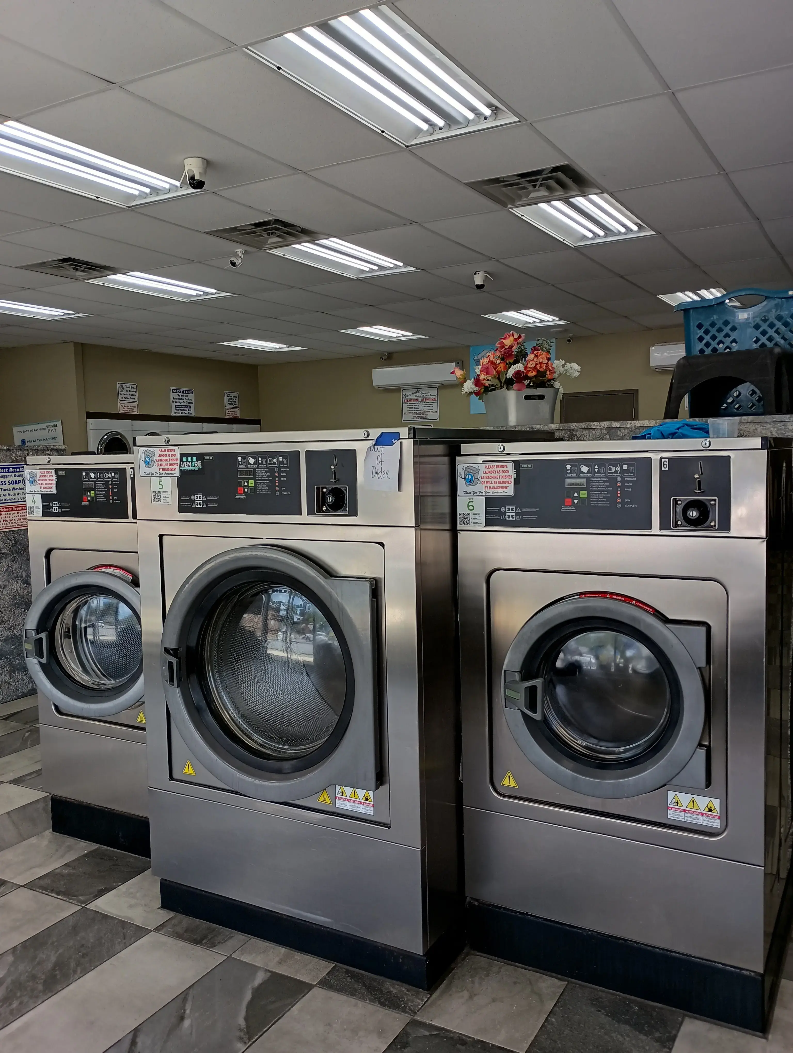 BAM'S COIN LAUNDRY location