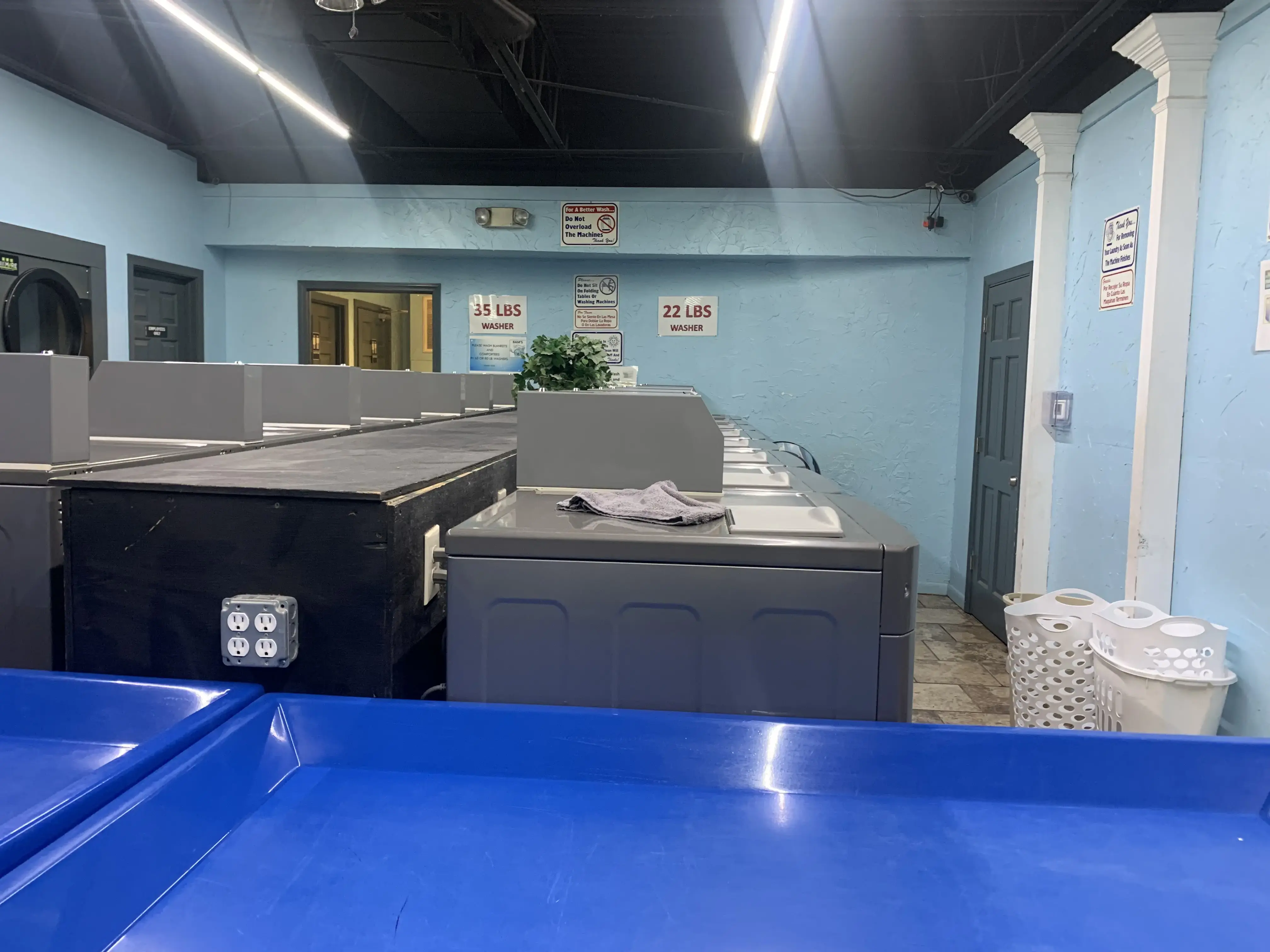 BAM'S COIN LAUNDRY, LLC - Image 4