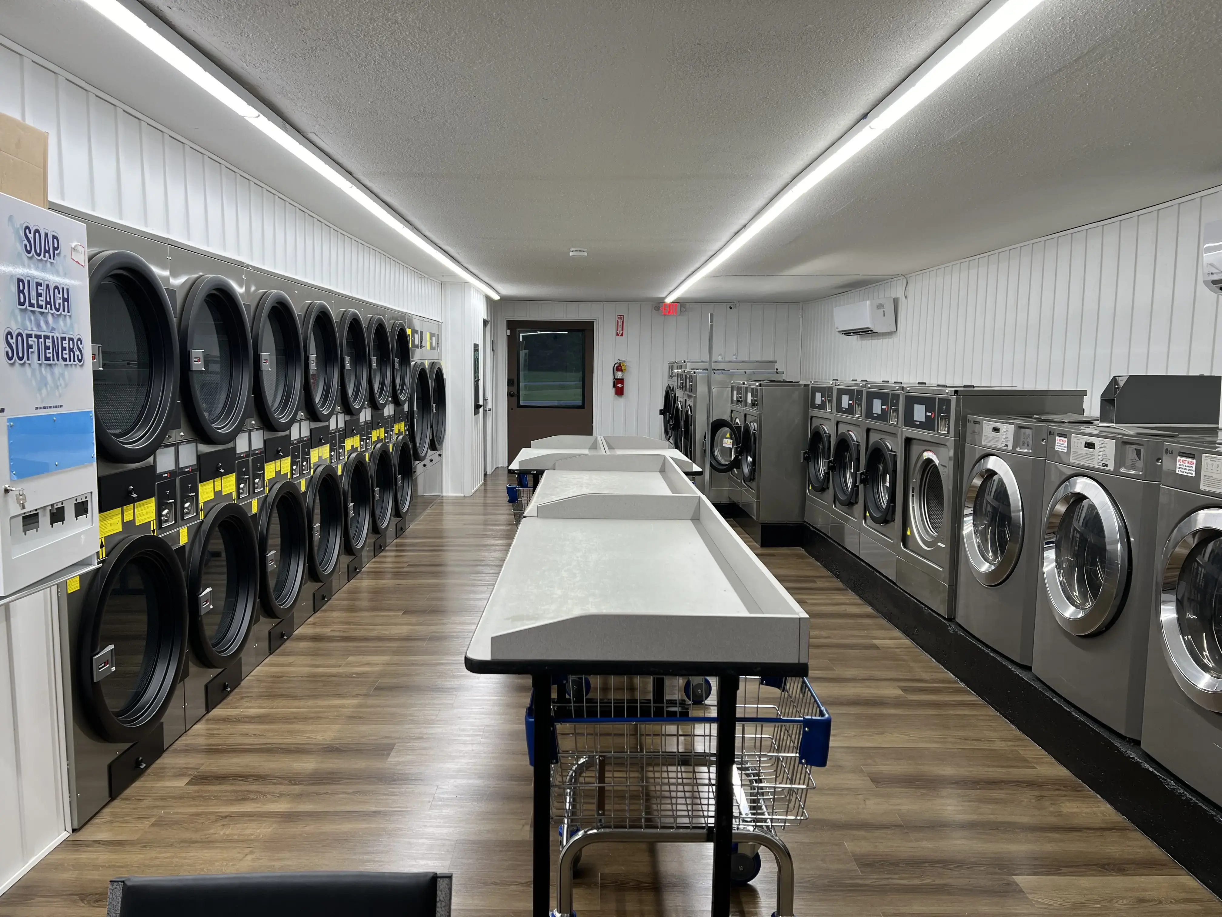BAM’S COIN LAUNDRY LLC LIL BAM’S thumbnail 2