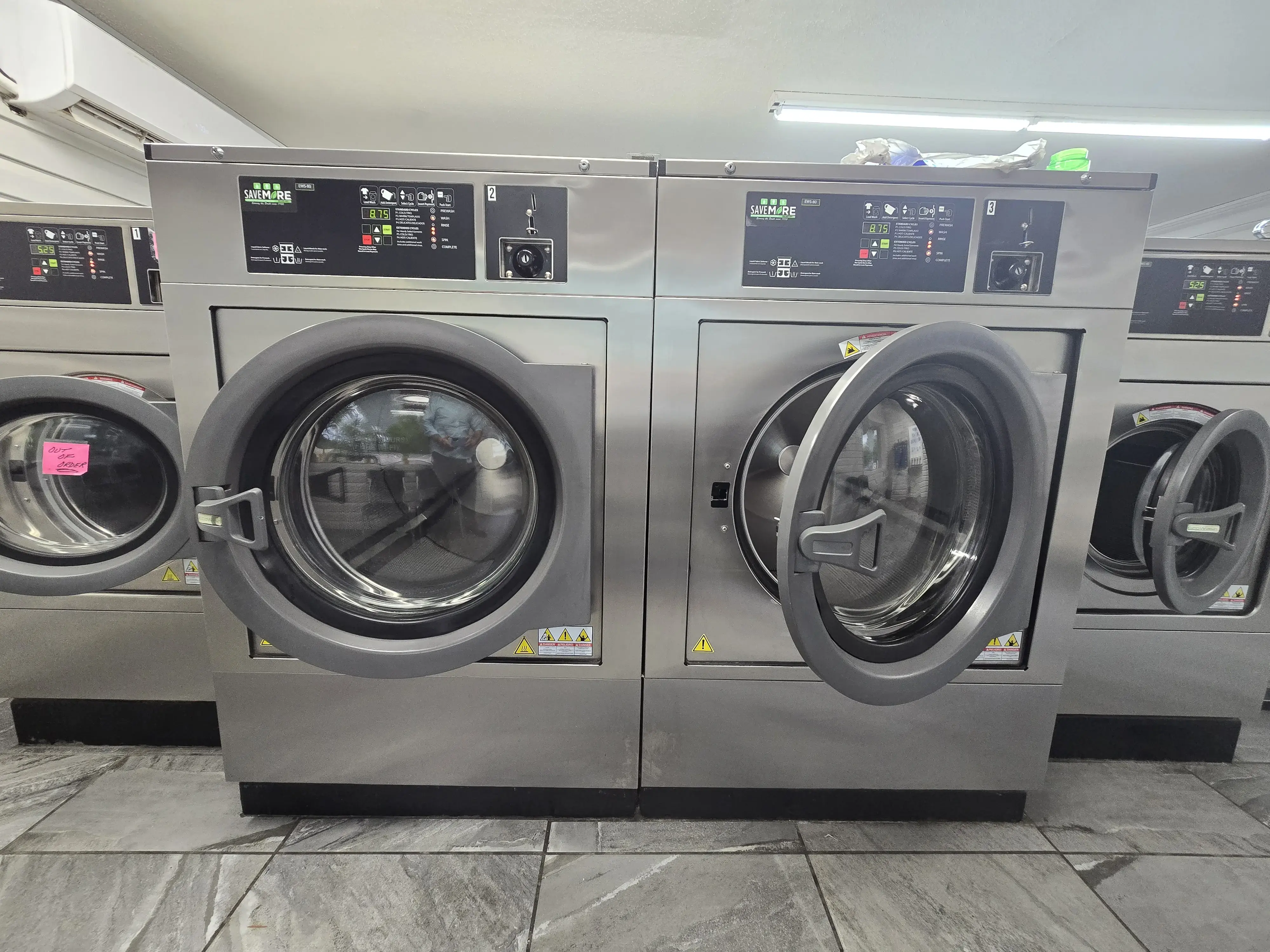 Bam's Coin Laundry - Image 15