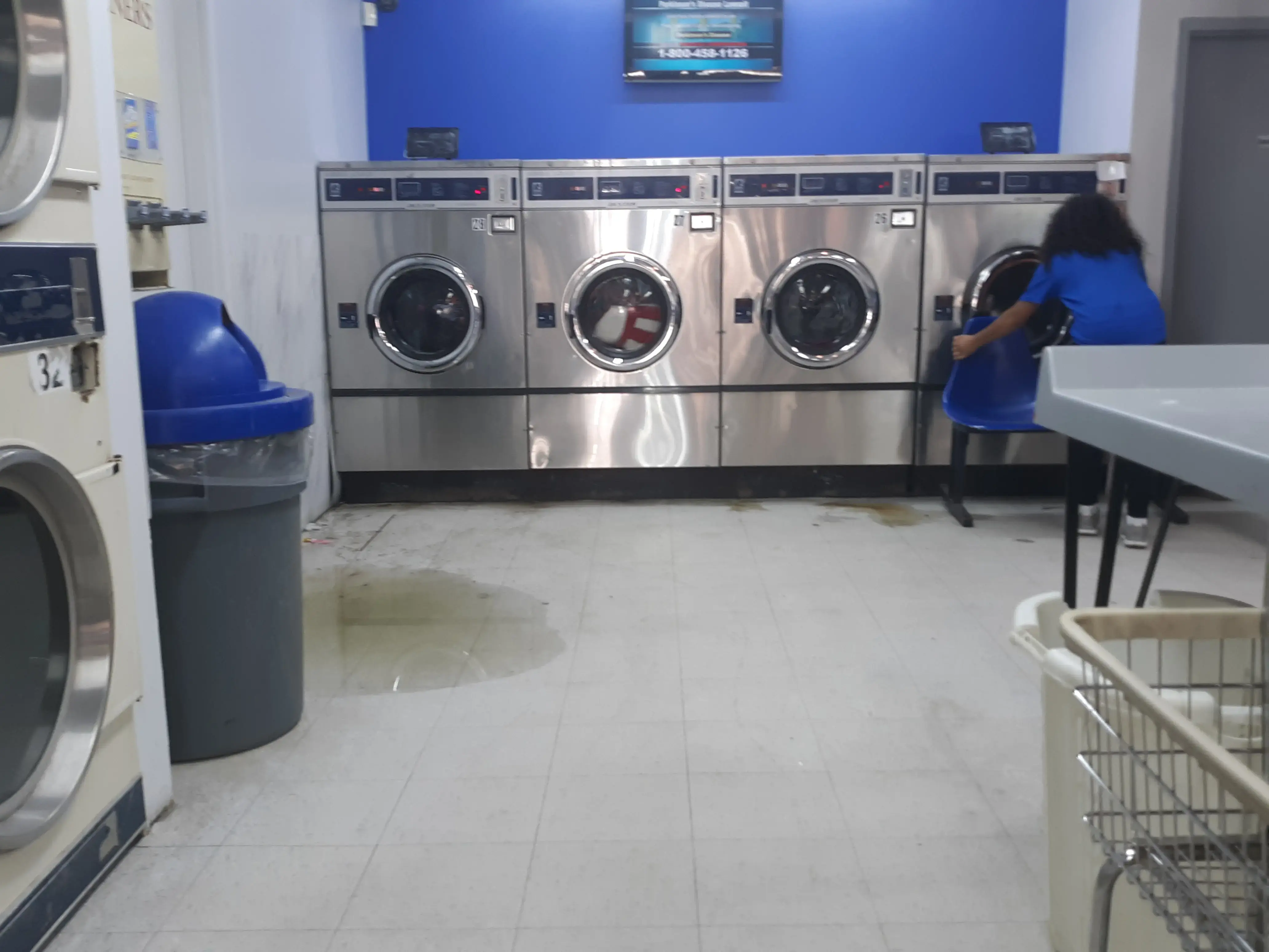 Bam's Laundry World II thumbnail 13