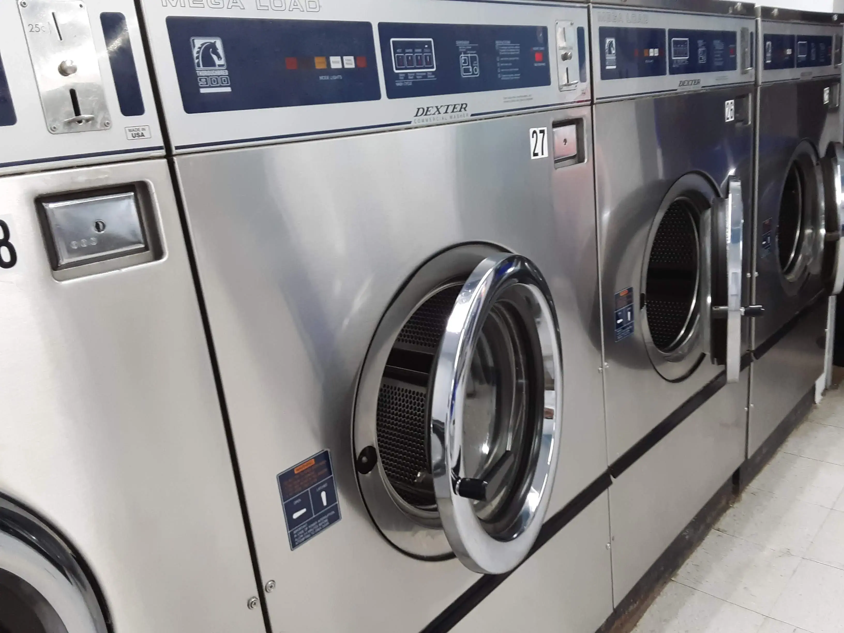 Bam's Laundry World II thumbnail 9