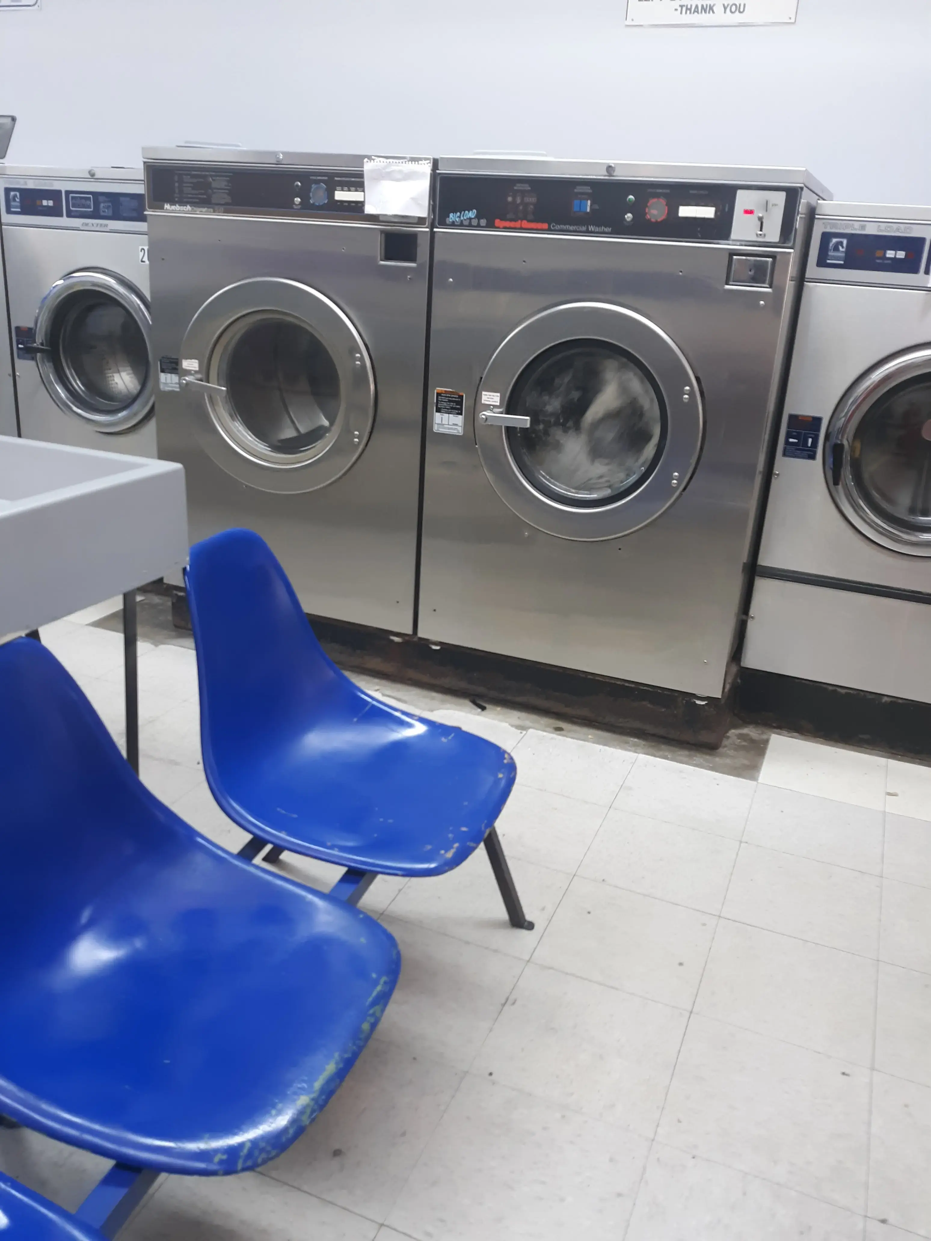 Bam's Laundry World II thumbnail 10