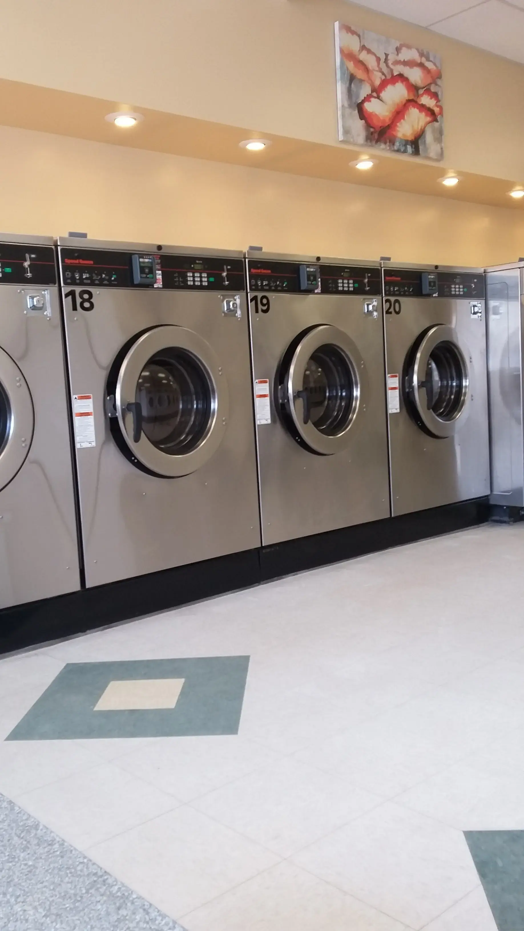 Bangor Street Laundromat thumbnail 8