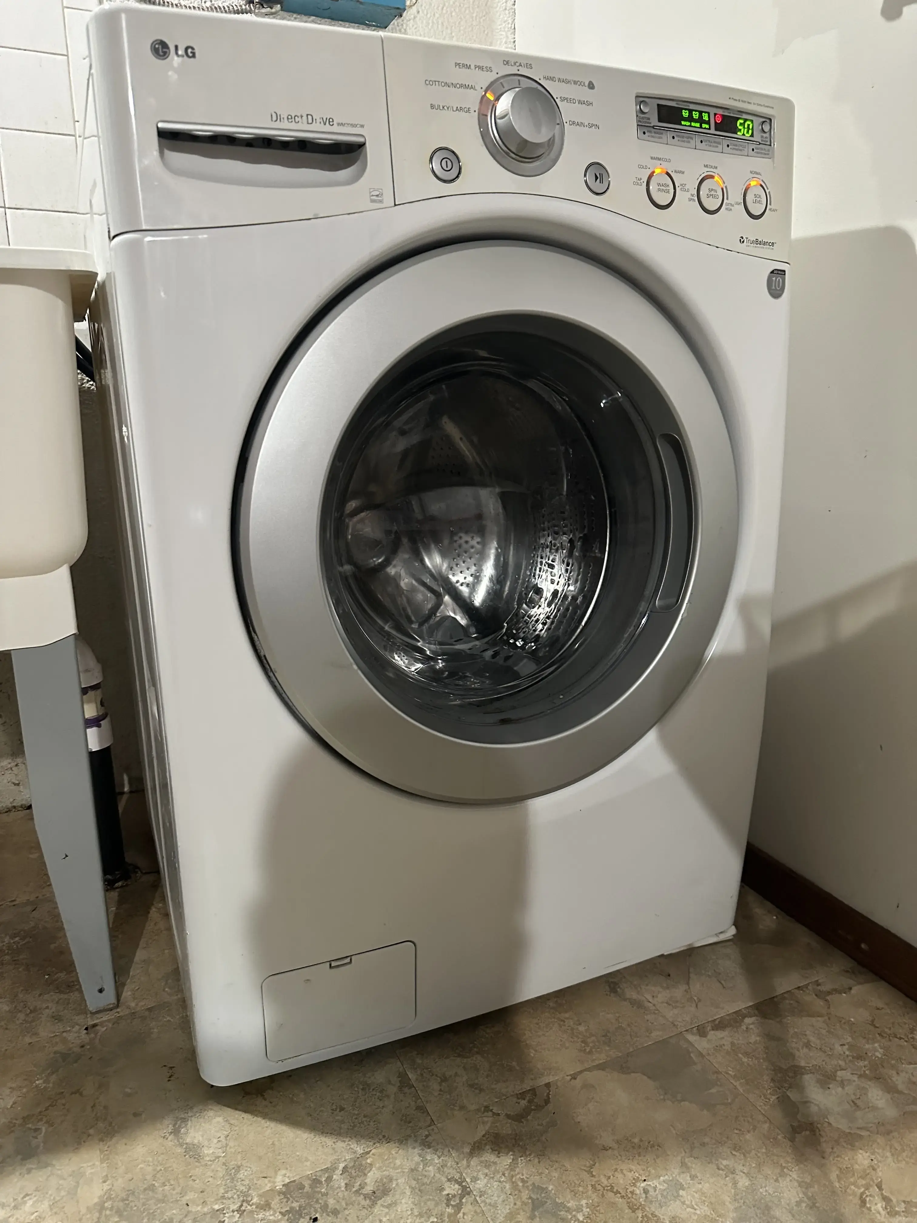 Banks Laundry Services - Image 7