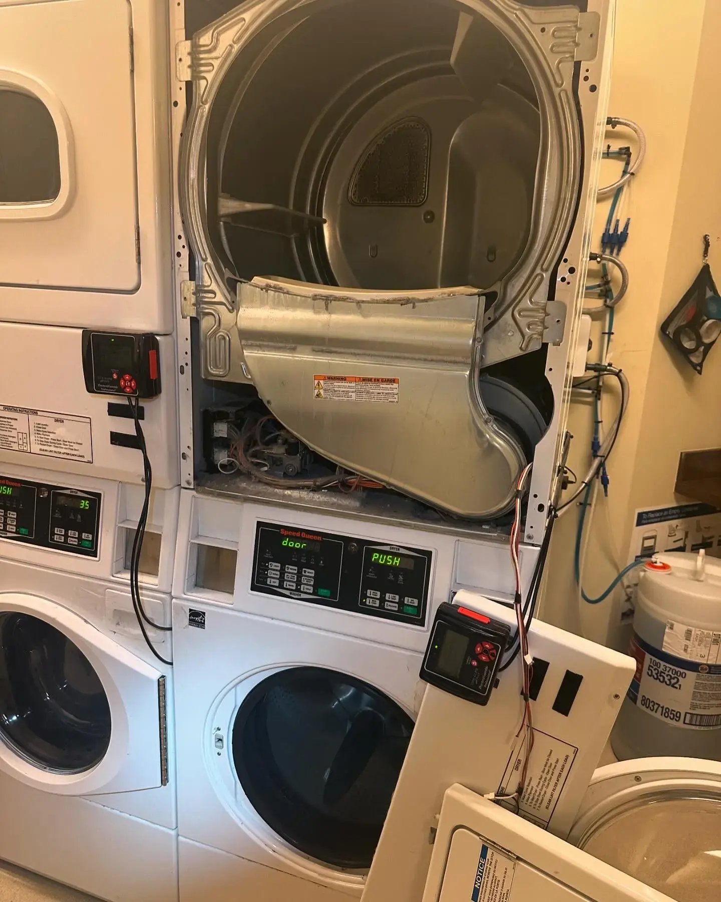 Banks Laundry Services thumbnail 4