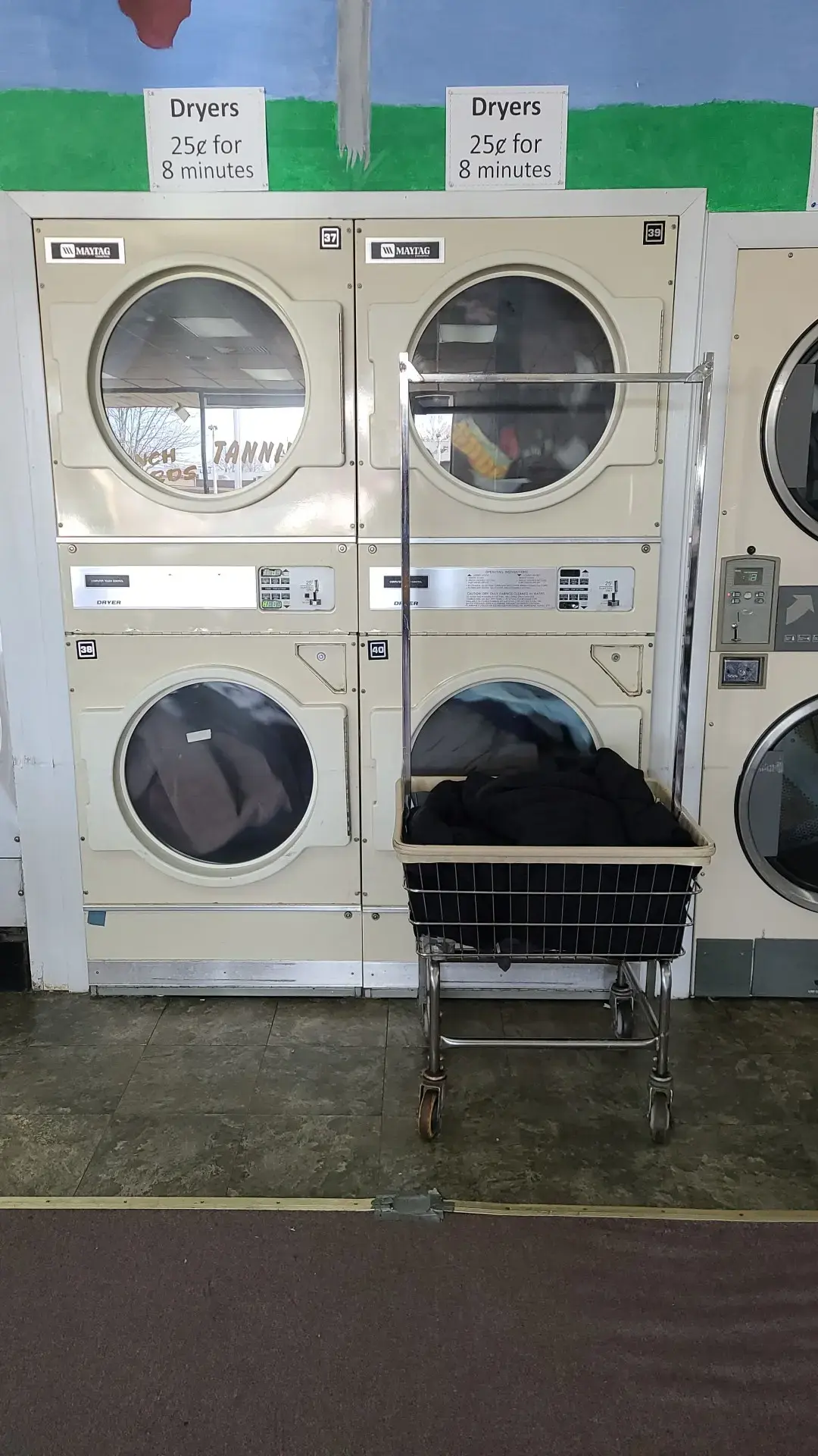 Barb City Laundry thumbnail 16