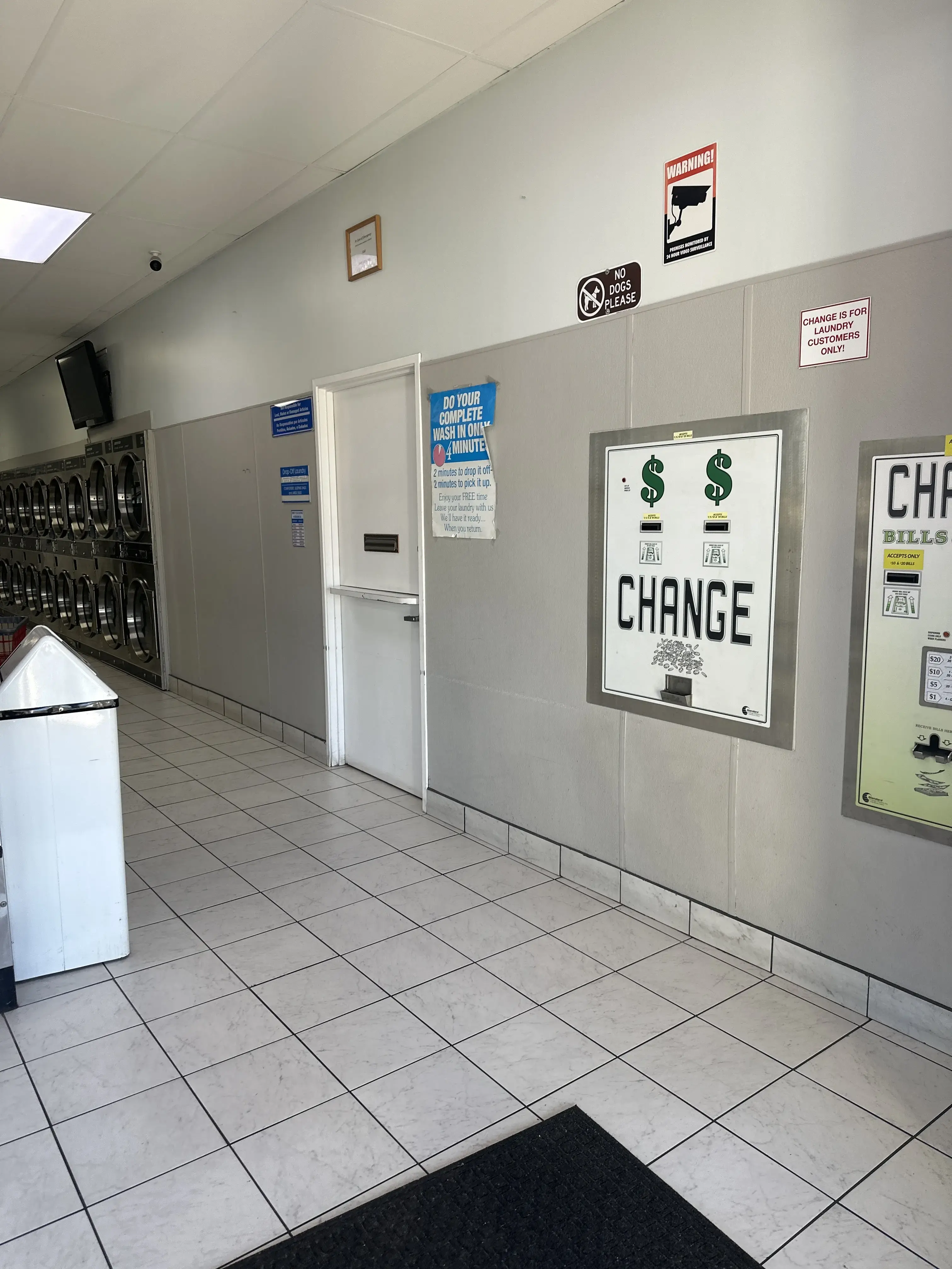 Barnett Coin Laundry - Wash and Fold Laundry Service - Image 8